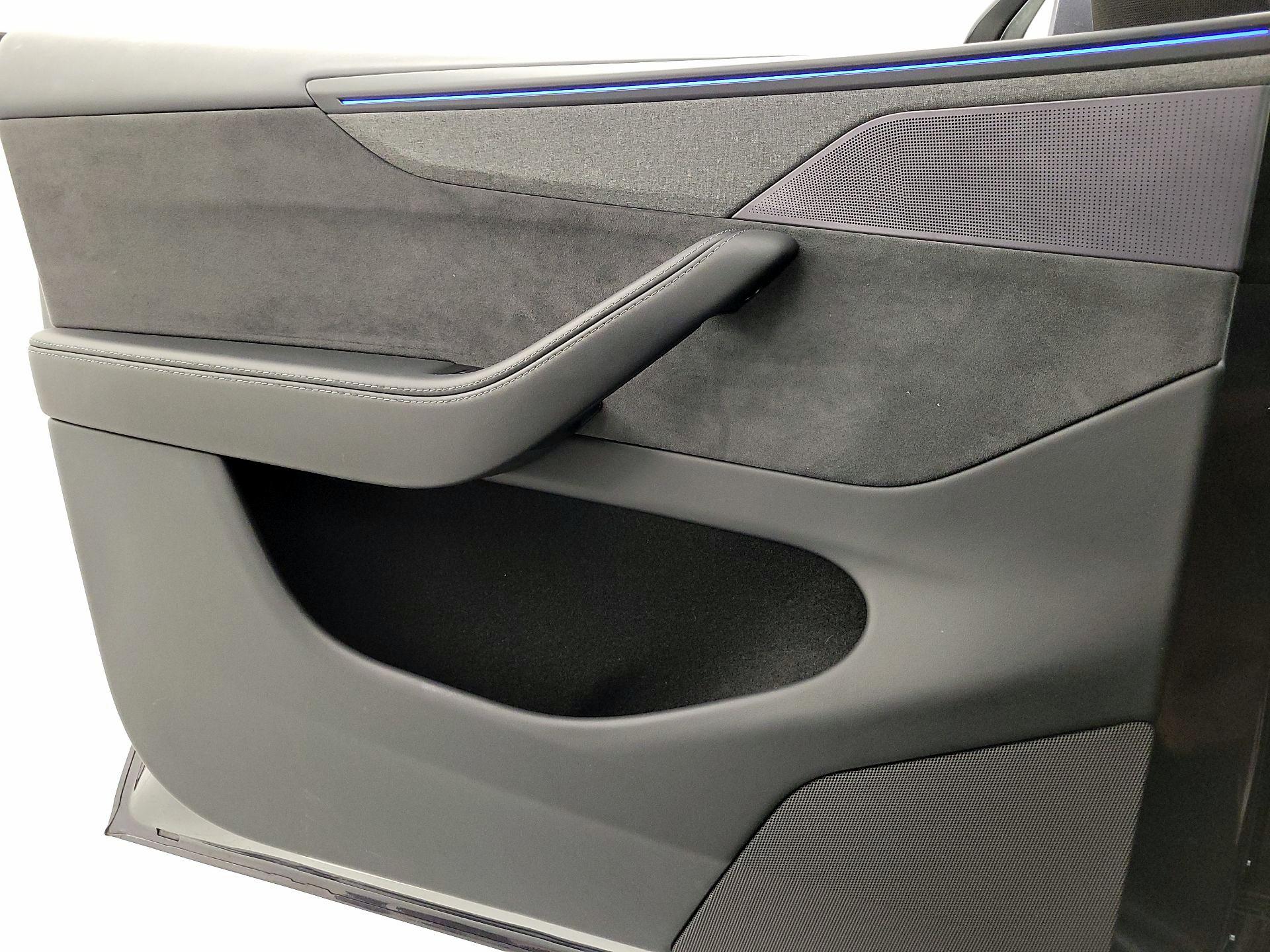 Thumbnail: 2026 Tesla Model Y - 12