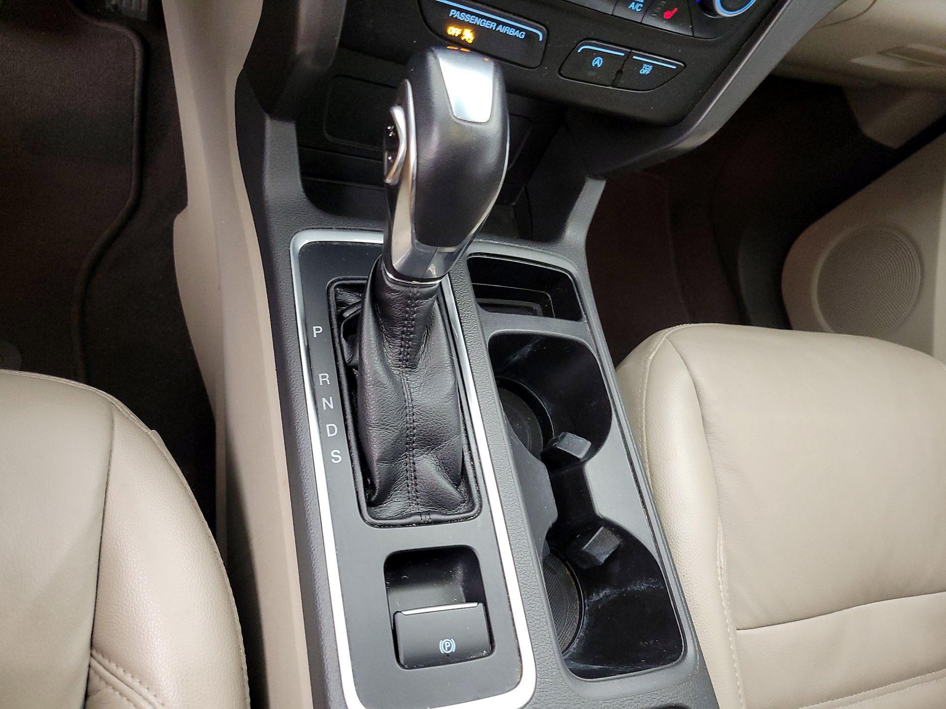 Thumbnail: 2018 Ford Escape - 18