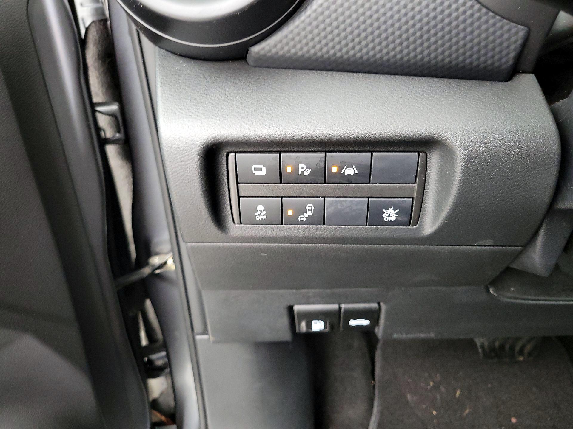 Thumbnail: 2021 Nissan Kicks - 13