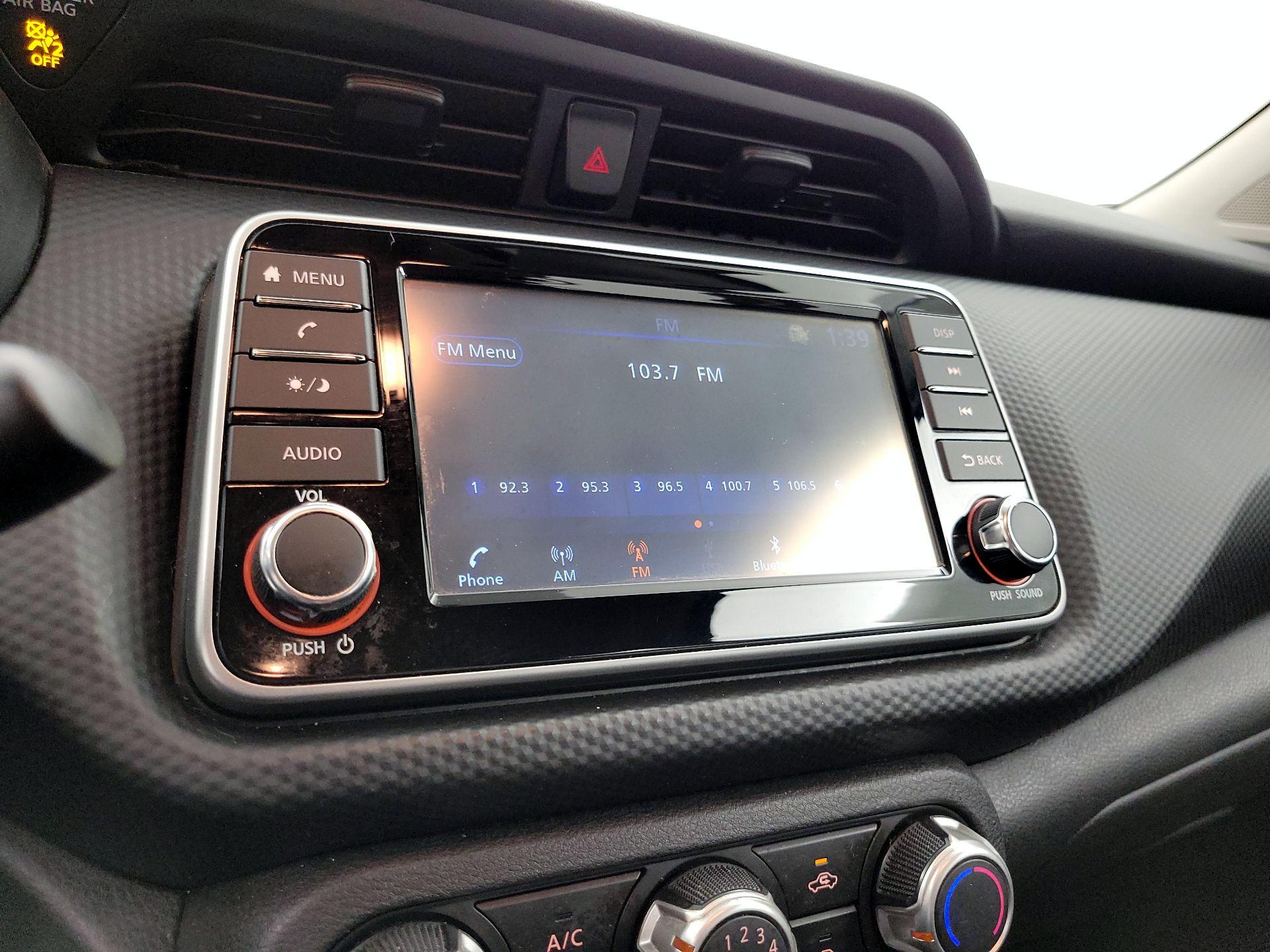 Thumbnail: 2021 Nissan Kicks - 15