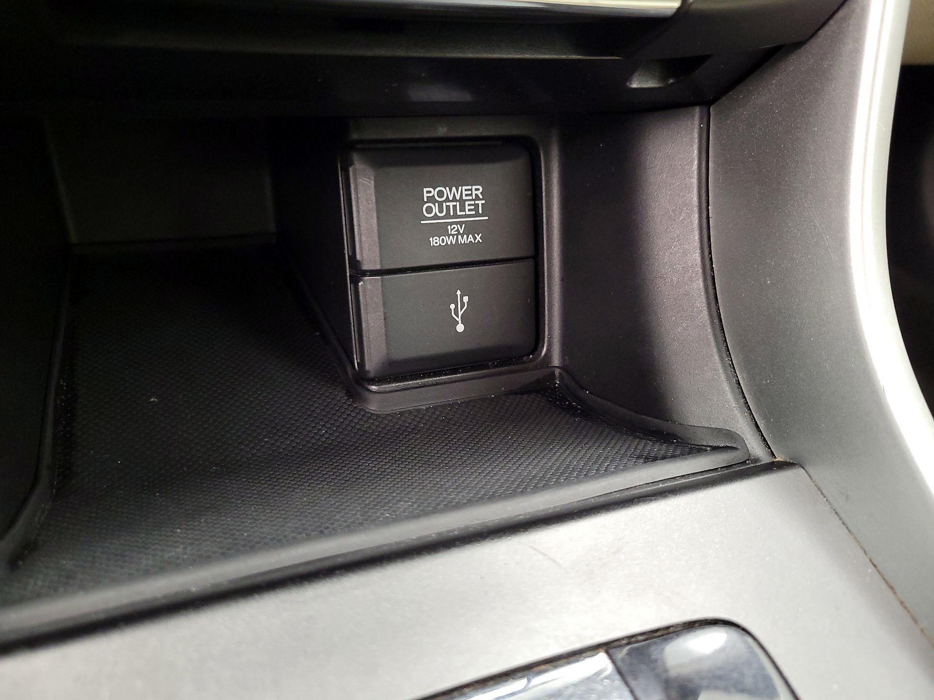 Thumbnail: 2015 Honda Accord - 18