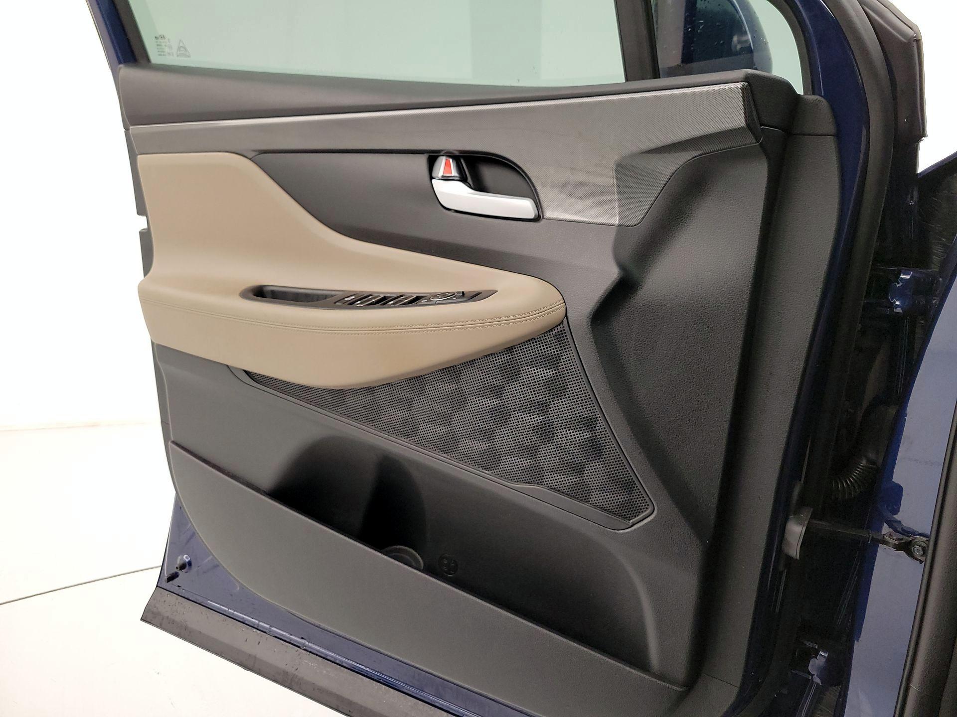 Thumbnail: 2023 Hyundai Santa Fe - 12