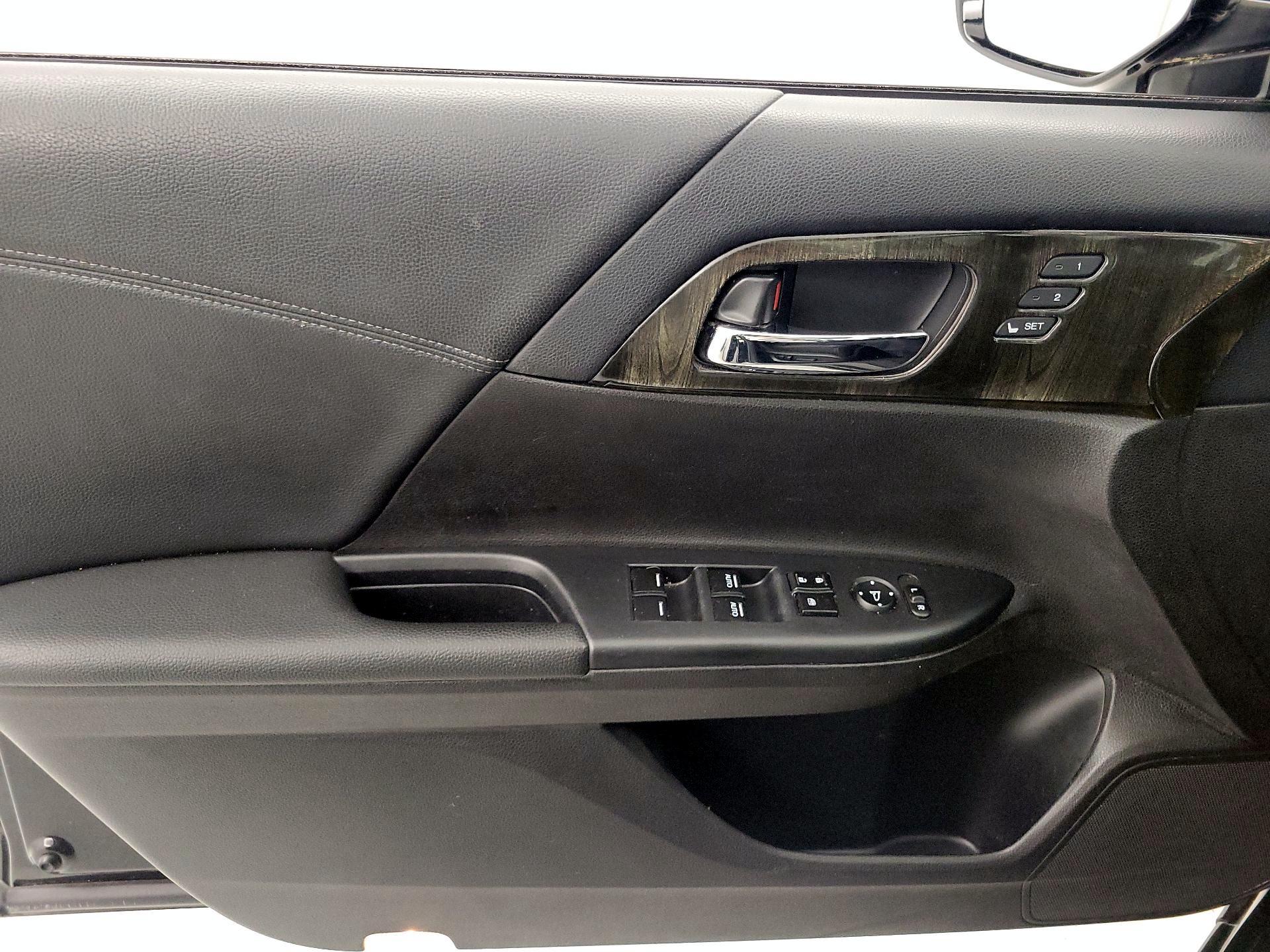Thumbnail: 2014 Honda Accord - 12