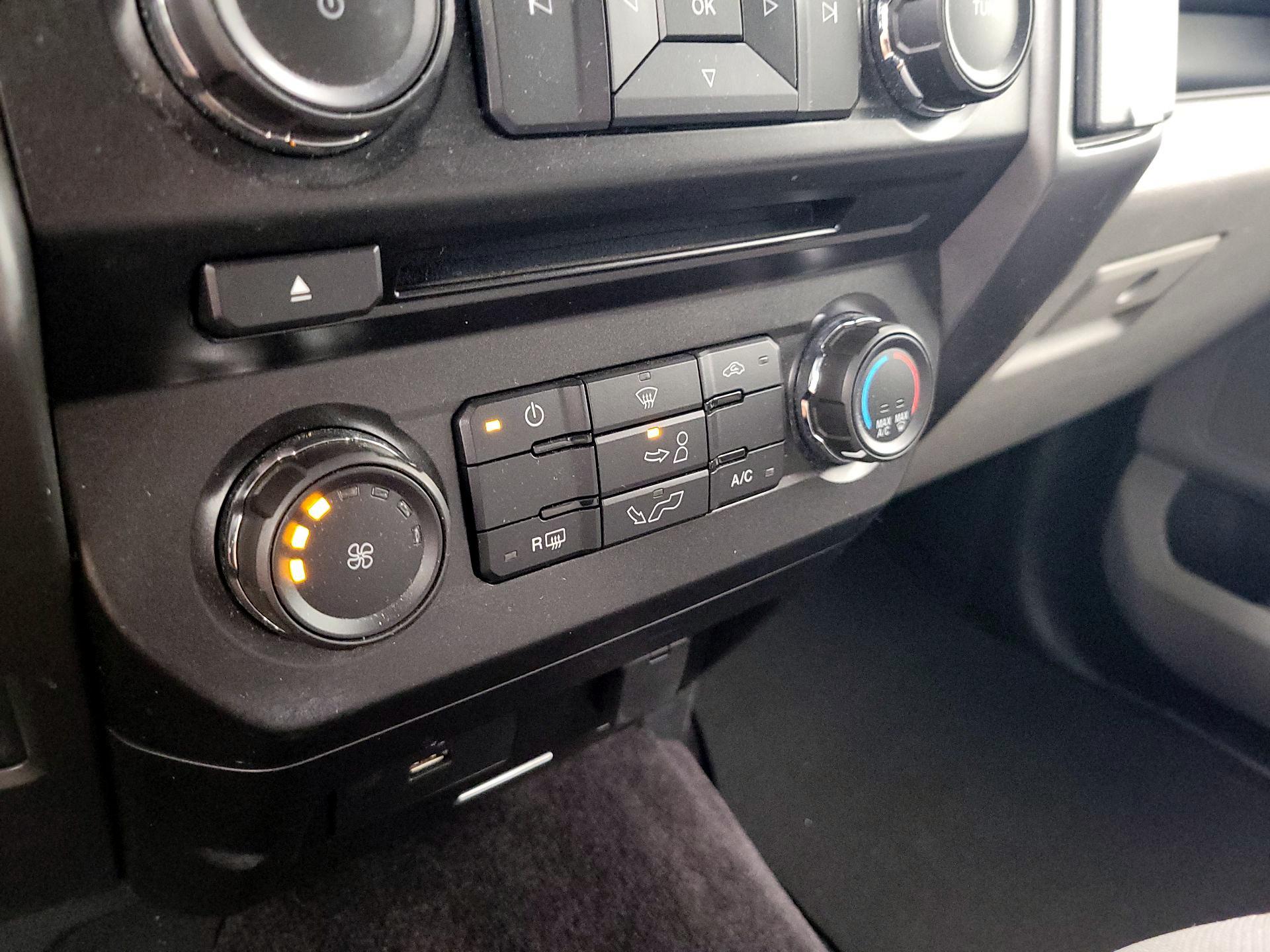 Thumbnail: 2016 Ford F-150 - 16