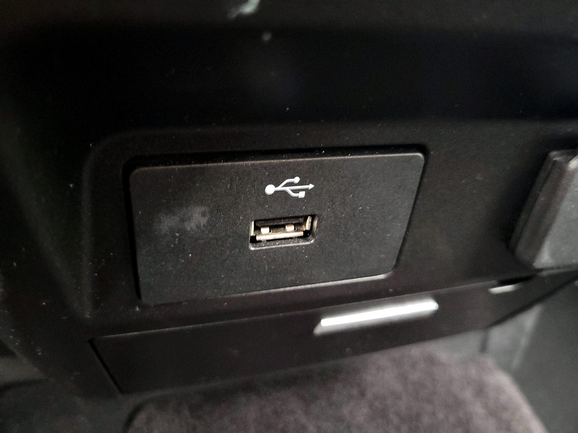 Thumbnail: 2016 Ford F-150 - 18