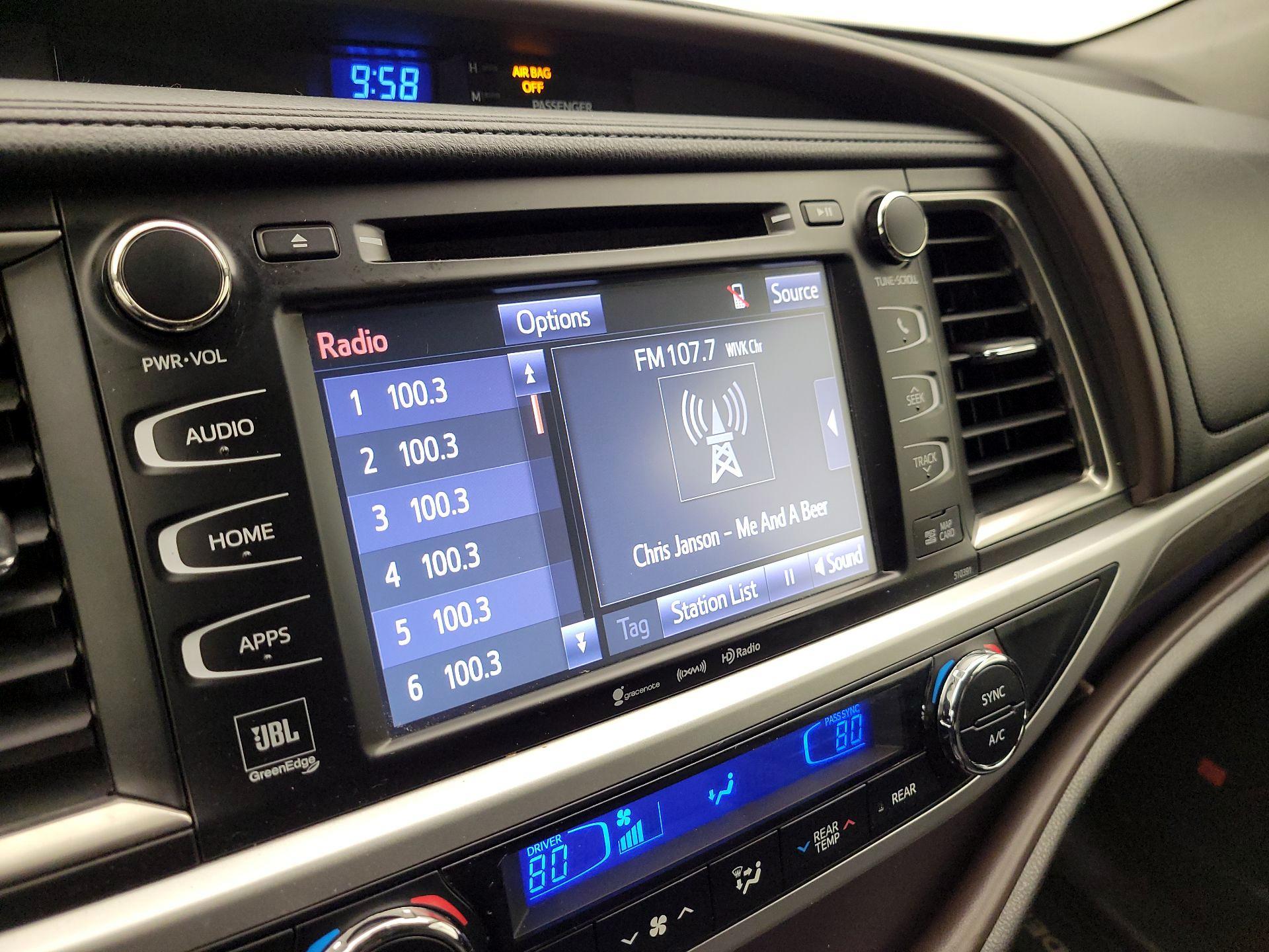 Thumbnail: 2019 Toyota Highlander - 15