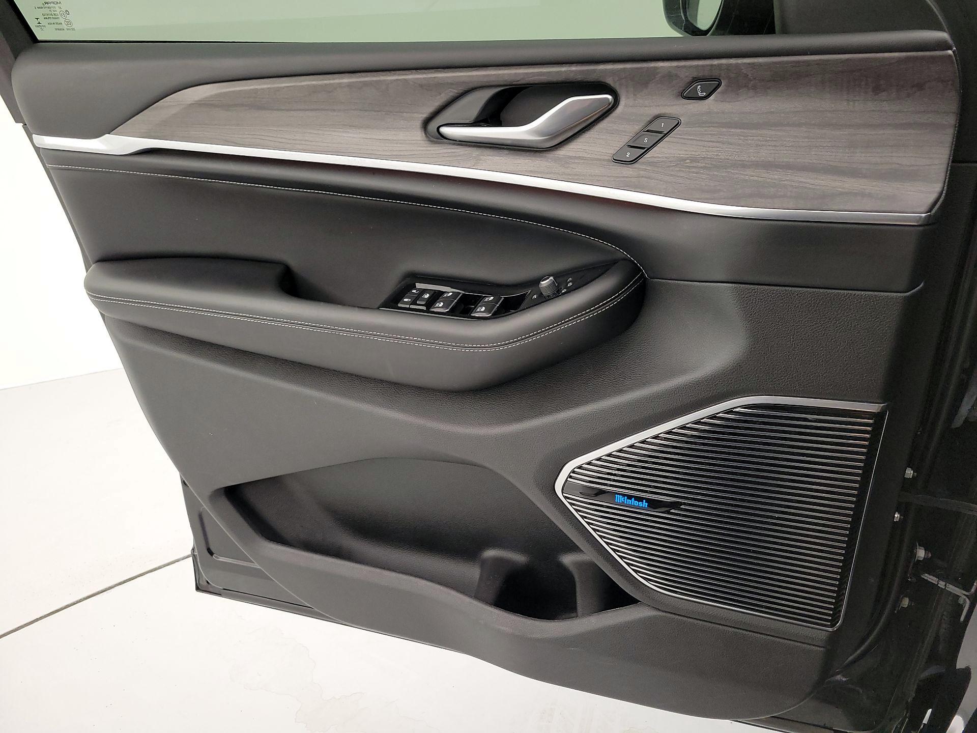 Thumbnail: 2021 Jeep Grand Cherokee L - 12