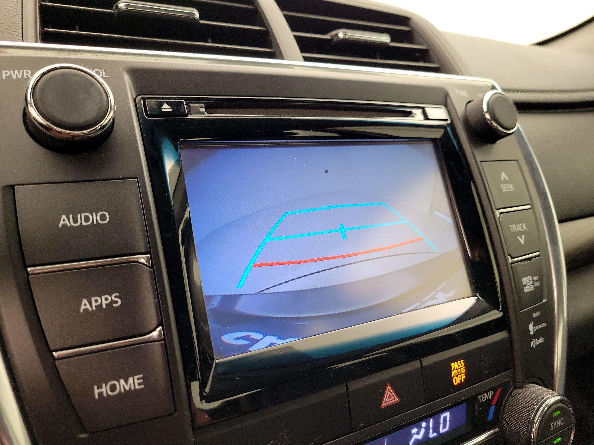 Thumbnail: 2015 Toyota Camry - 14