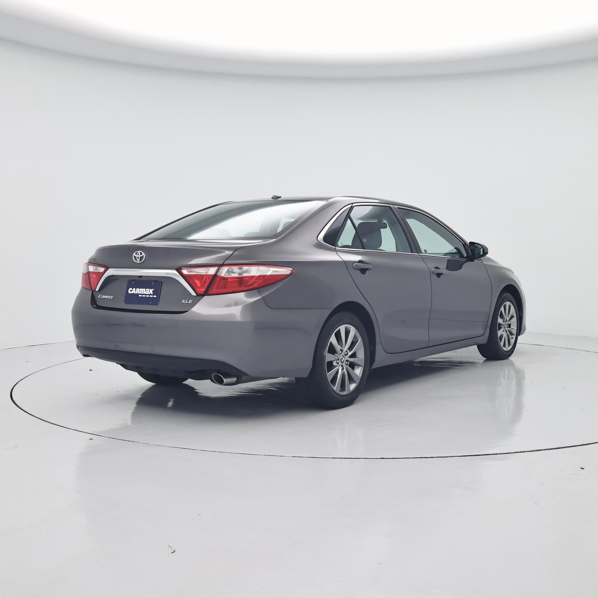 Thumbnail: 2015 Toyota Camry - 8