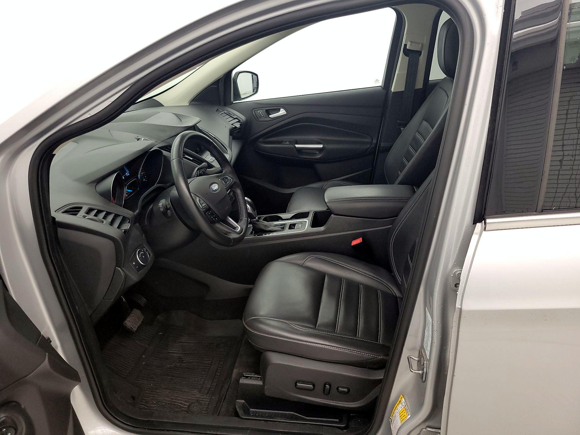 Thumbnail: 2019 Ford Escape - 11