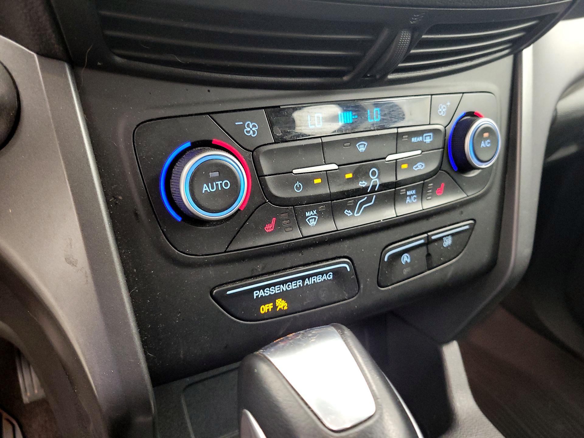 Thumbnail: 2019 Ford Escape - 16