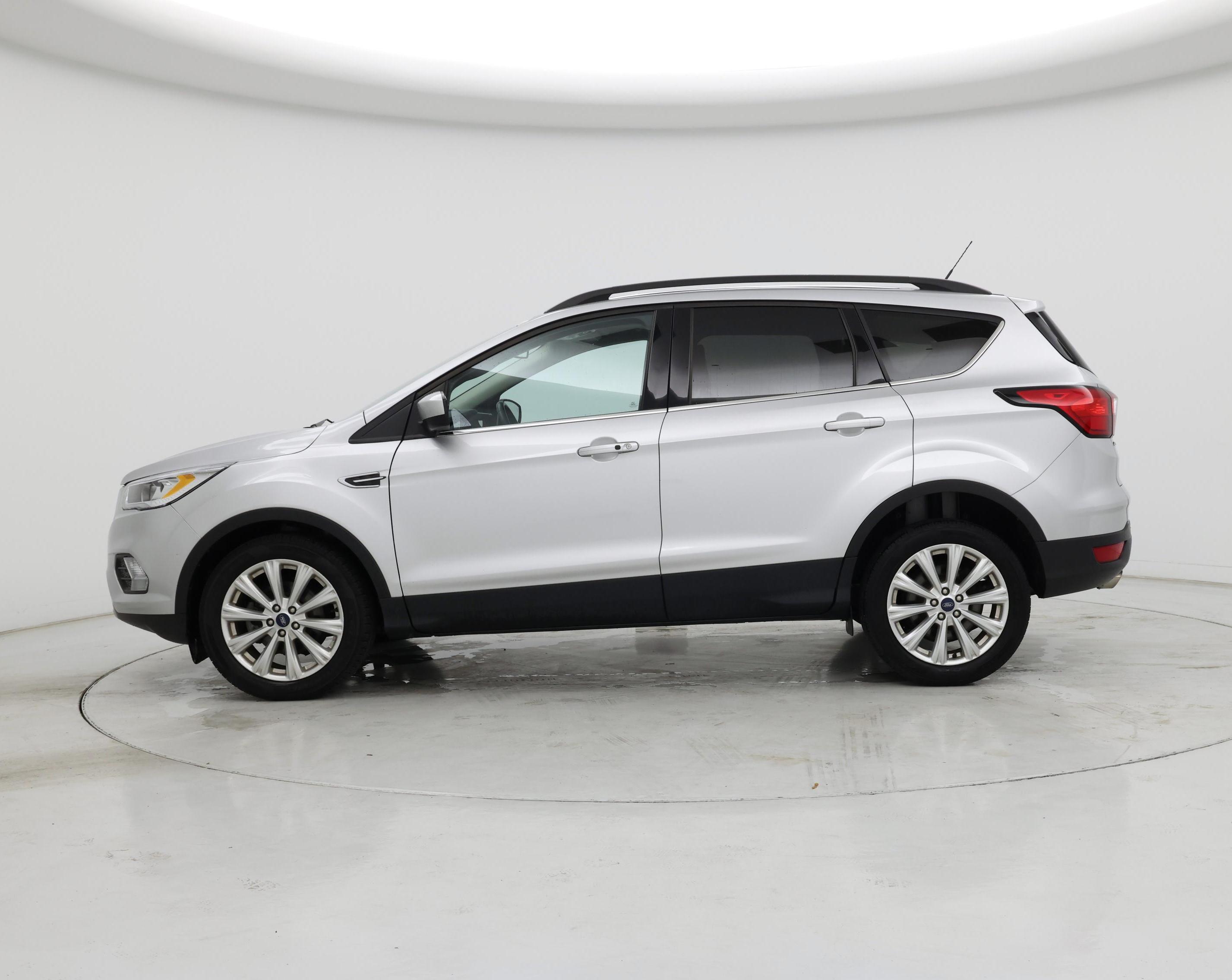 Thumbnail: 2019 Ford Escape - 3