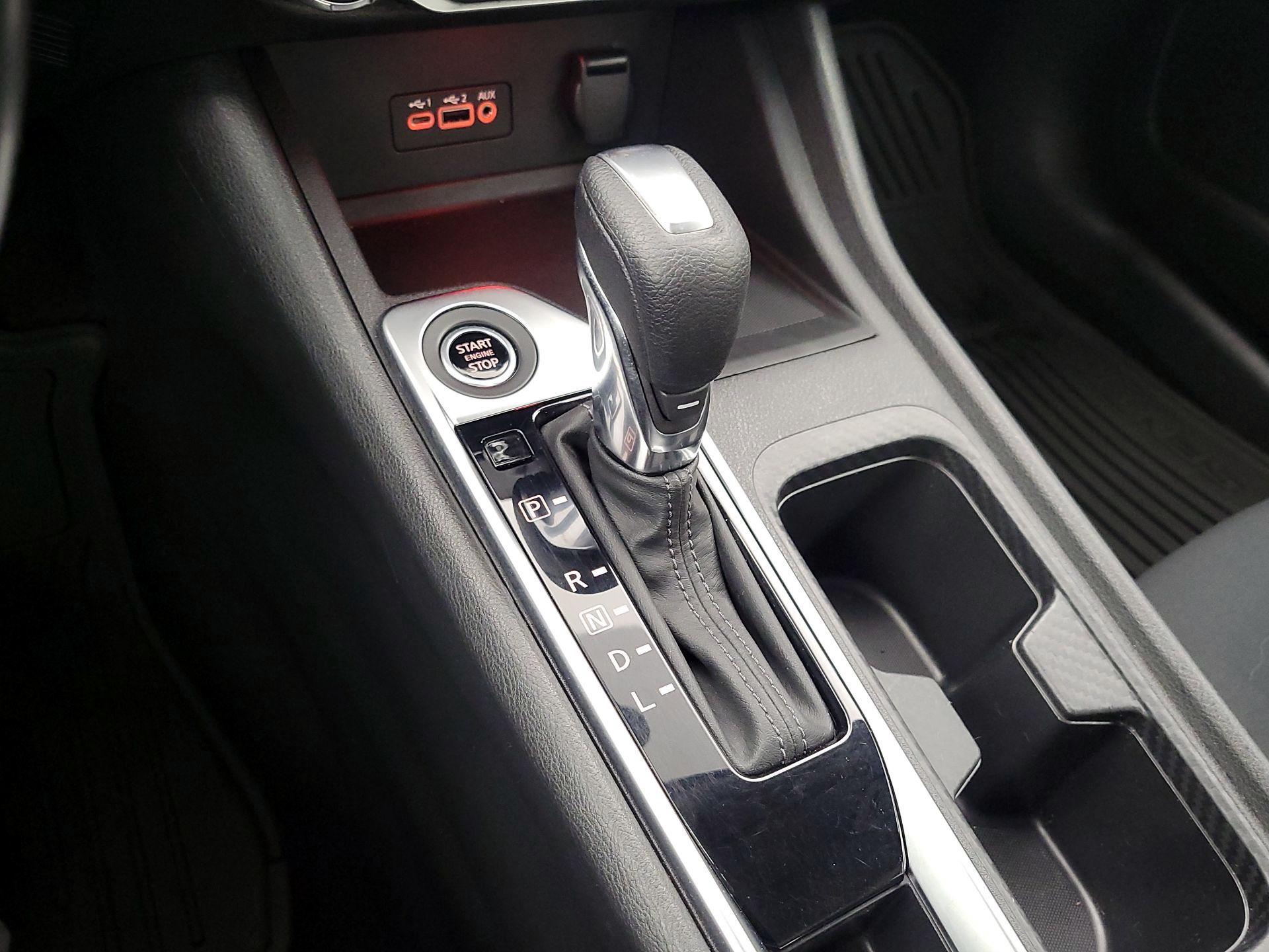 Thumbnail: 2023 Nissan Sentra - 17