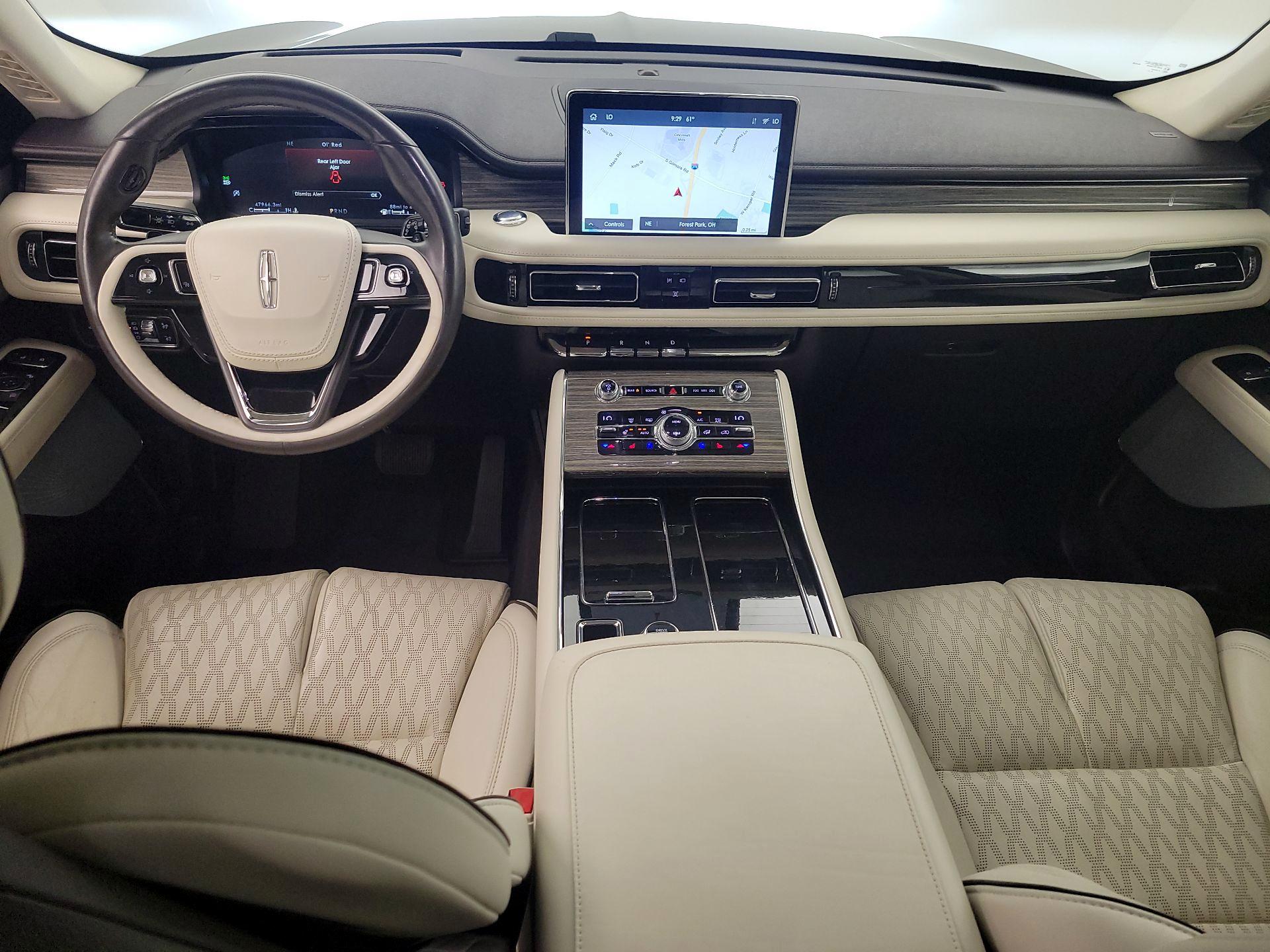 Thumbnail: 2020 Lincoln Aviator - 9