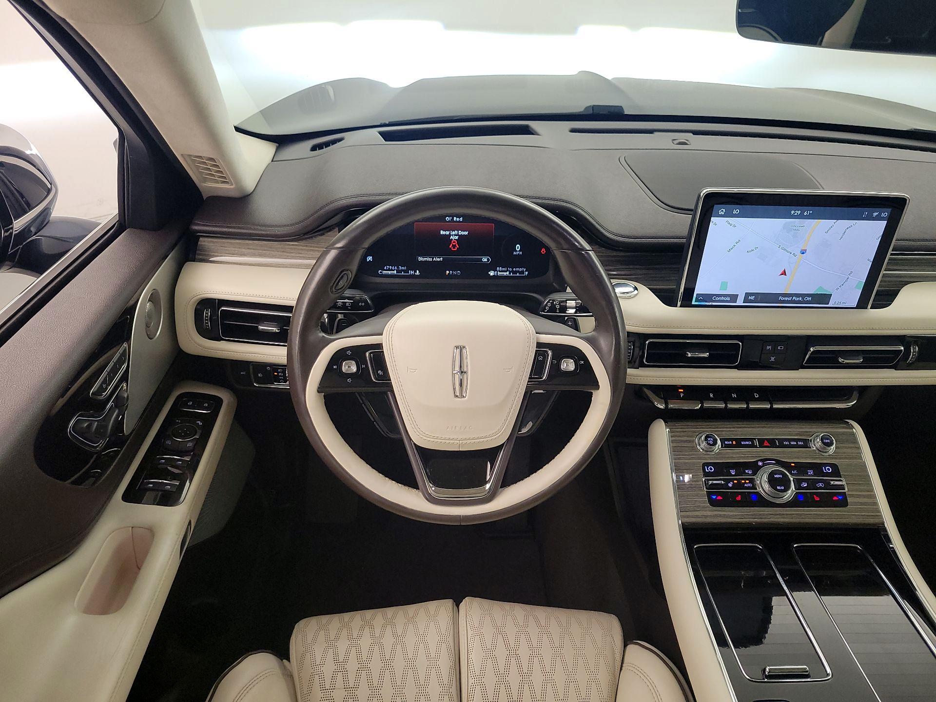 Thumbnail: 2020 Lincoln Aviator - 10