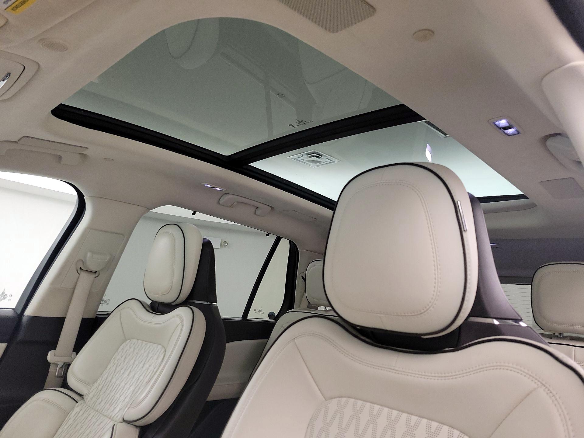 Thumbnail: 2020 Lincoln Aviator - 20