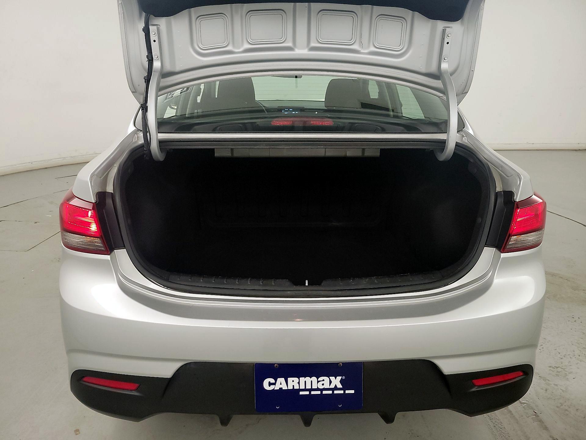 Thumbnail: 2020 Kia Rio - 20