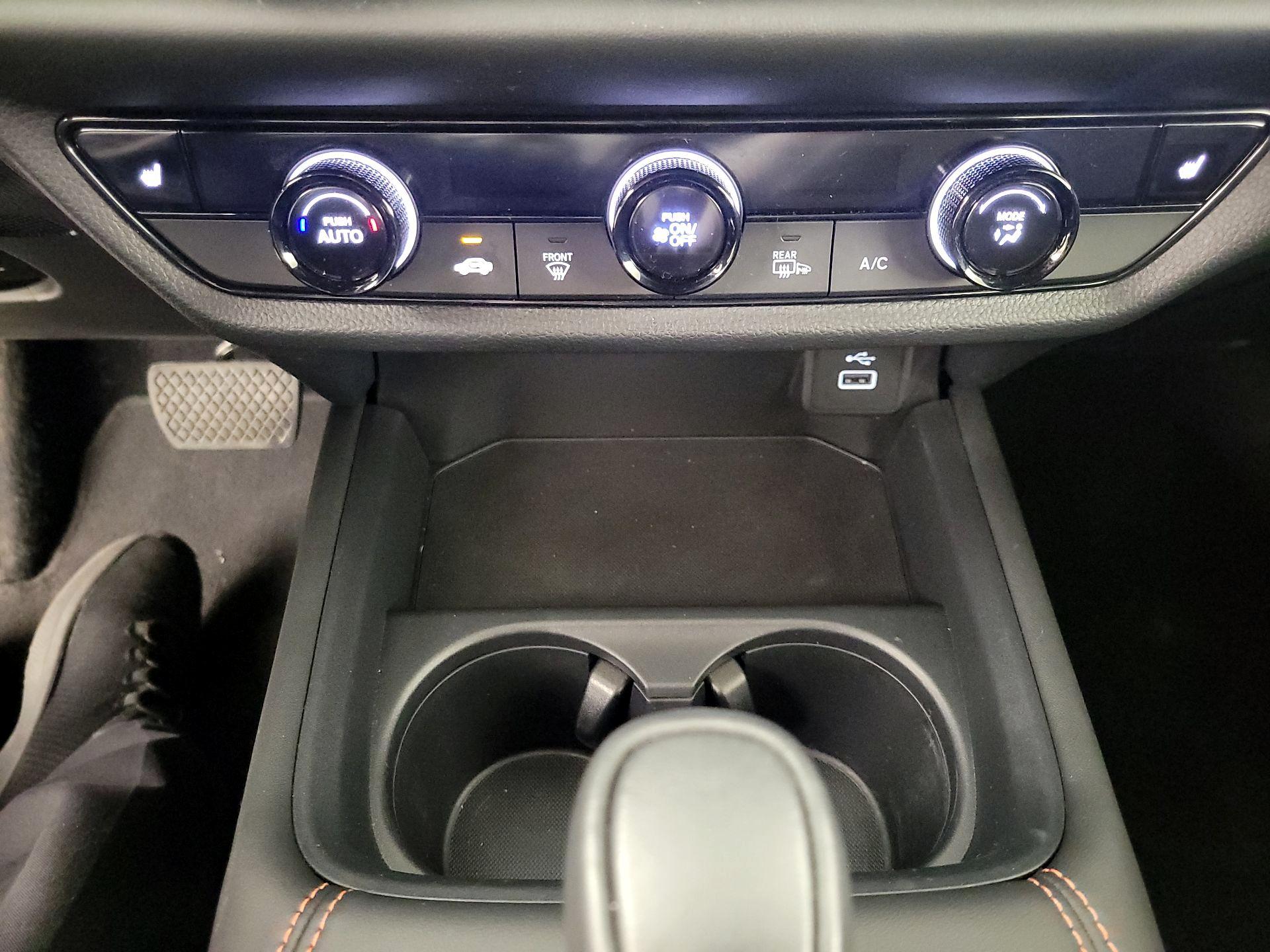 Thumbnail: 2024 Honda HR-V - 16