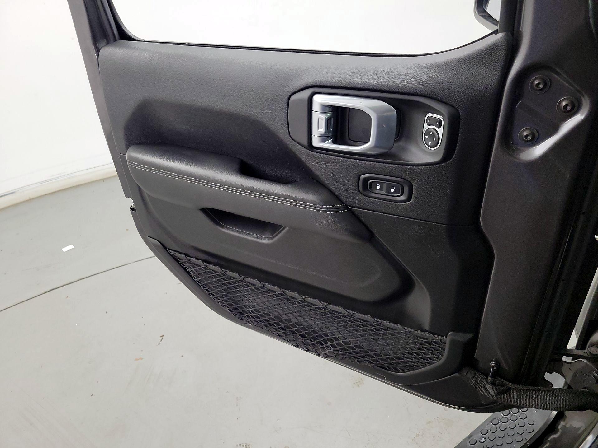 Thumbnail: 2021 Jeep Wrangler - 12