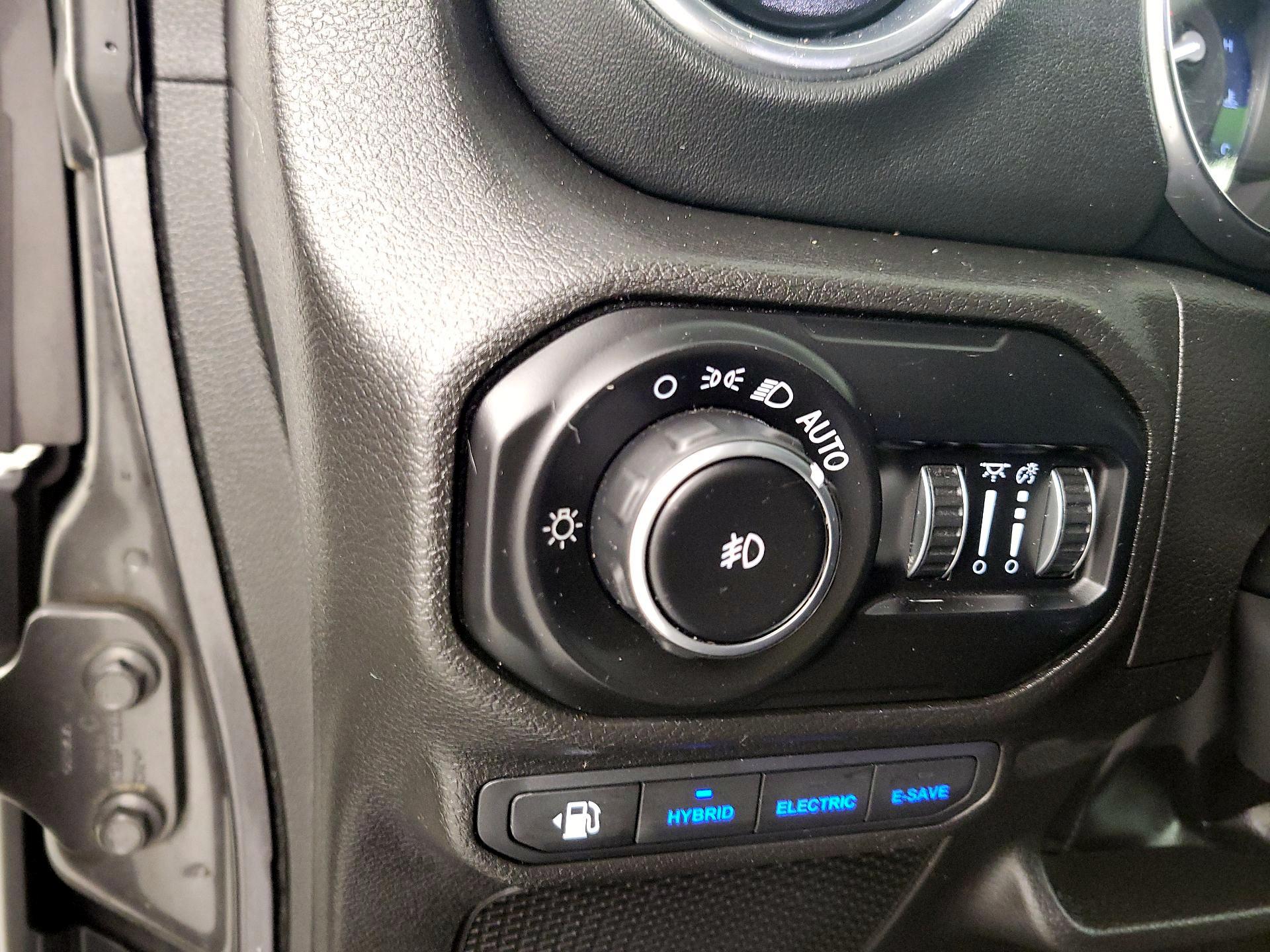 Thumbnail: 2021 Jeep Wrangler - 13