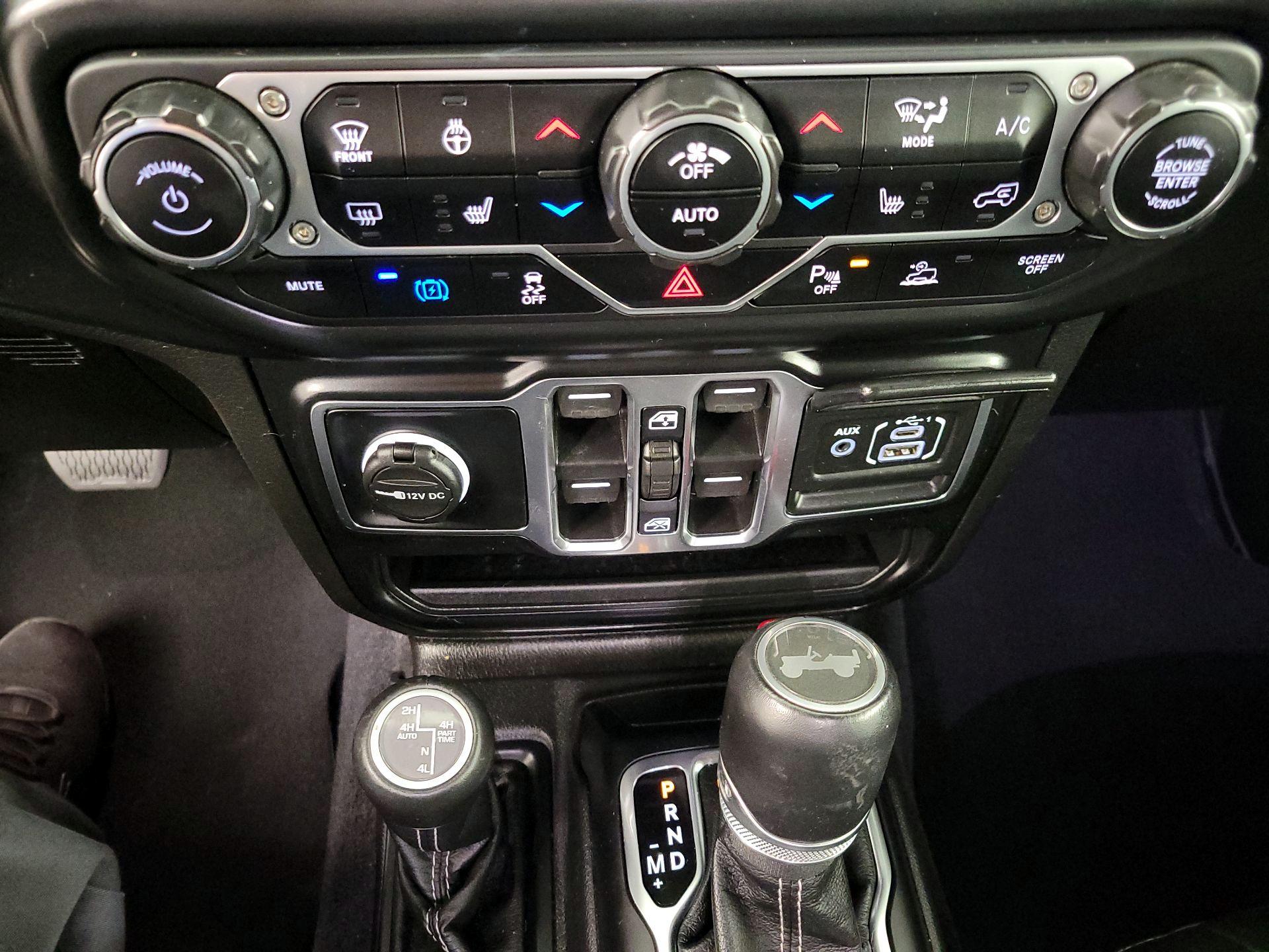 Thumbnail: 2021 Jeep Wrangler - 17