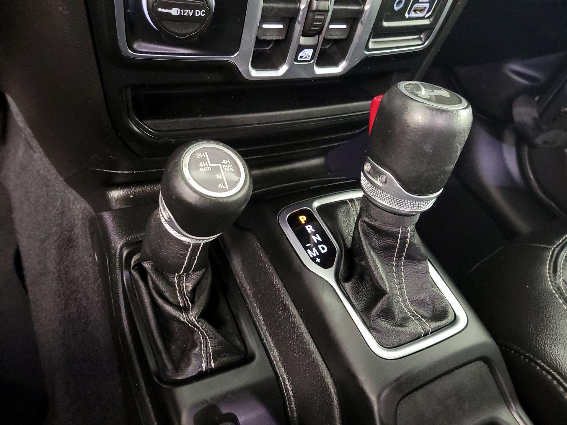 Thumbnail: 2021 Jeep Wrangler - 18