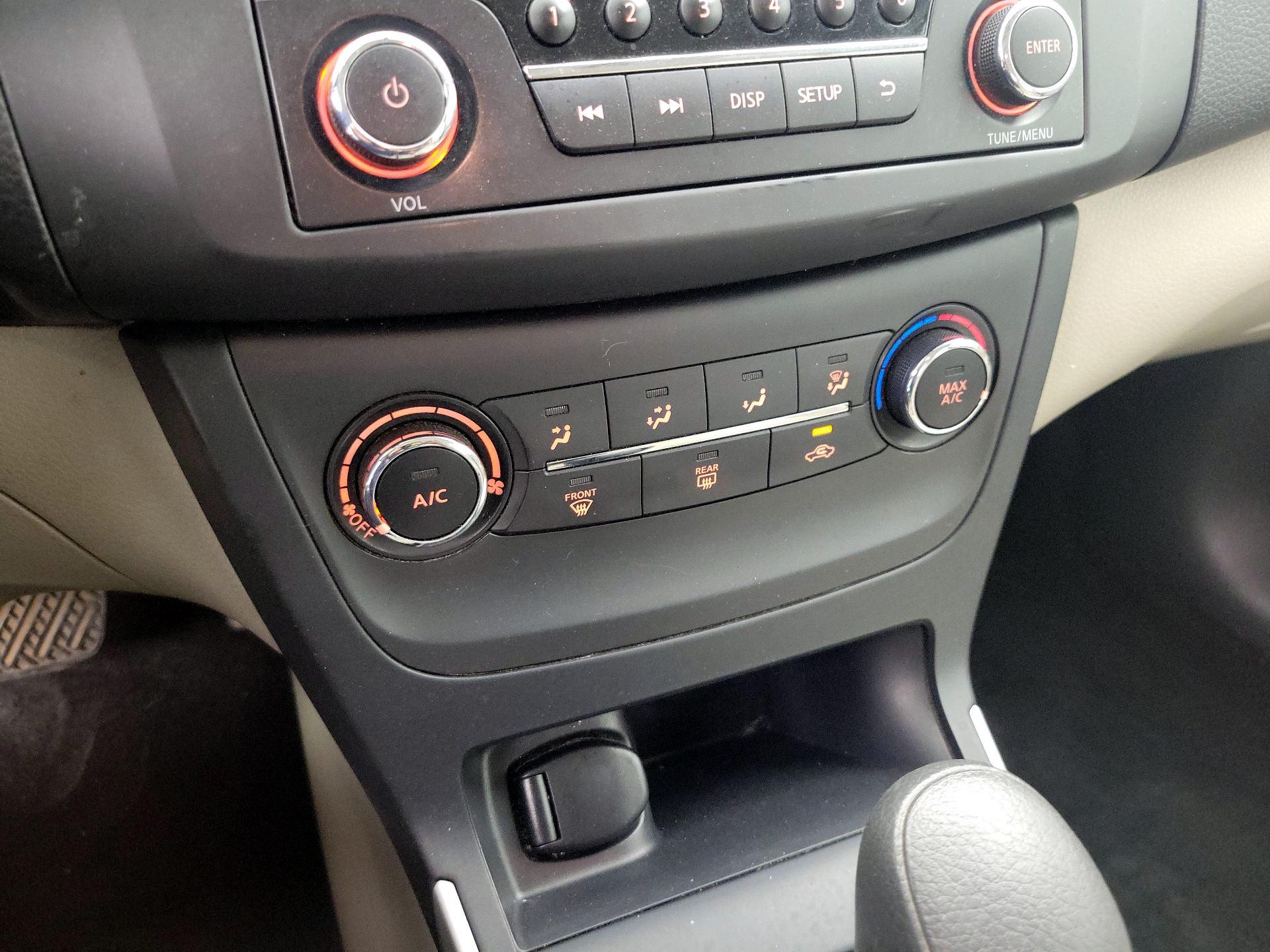 Thumbnail: 2017 Nissan Sentra - 15