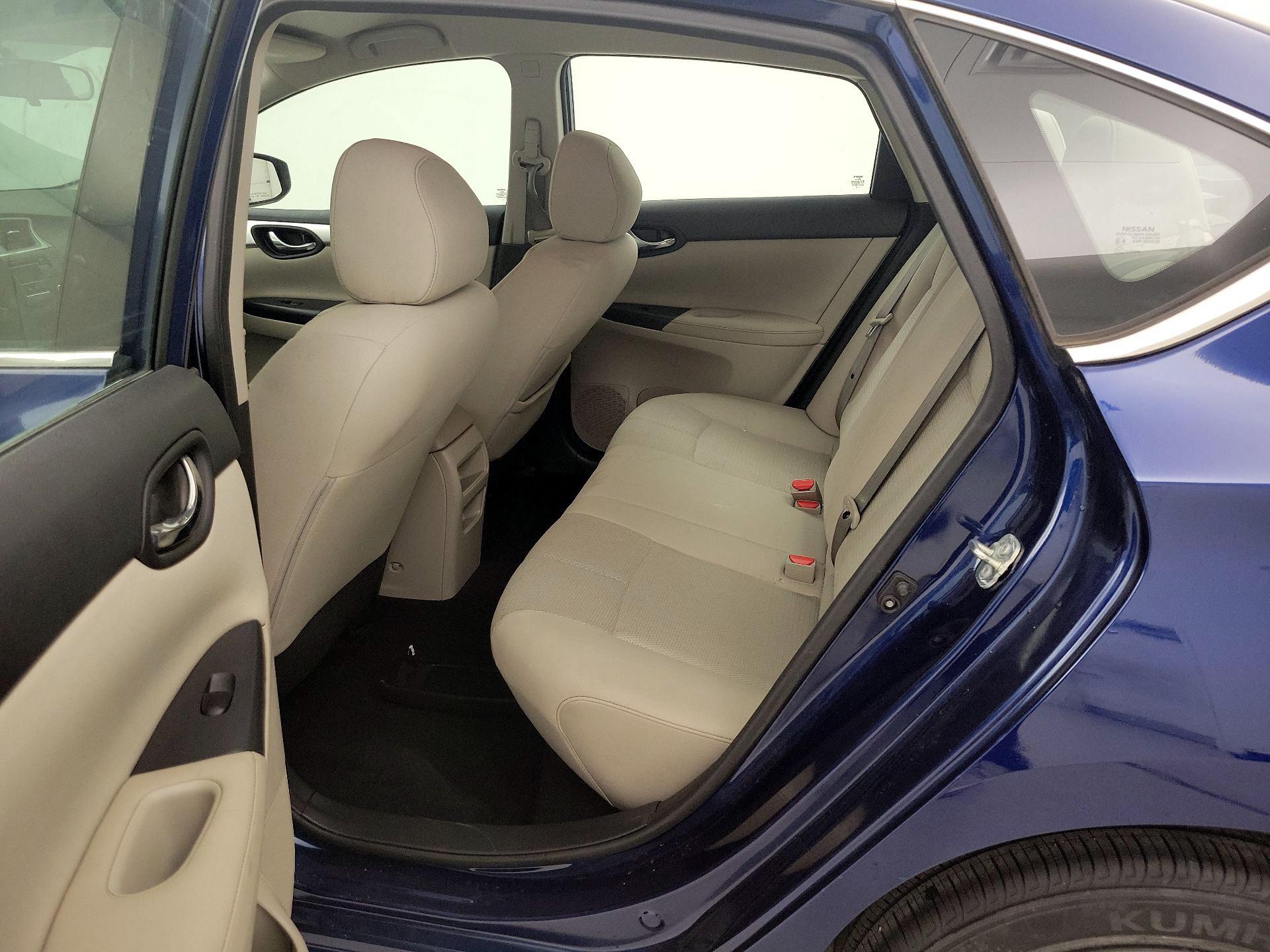 Thumbnail: 2017 Nissan Sentra - 18