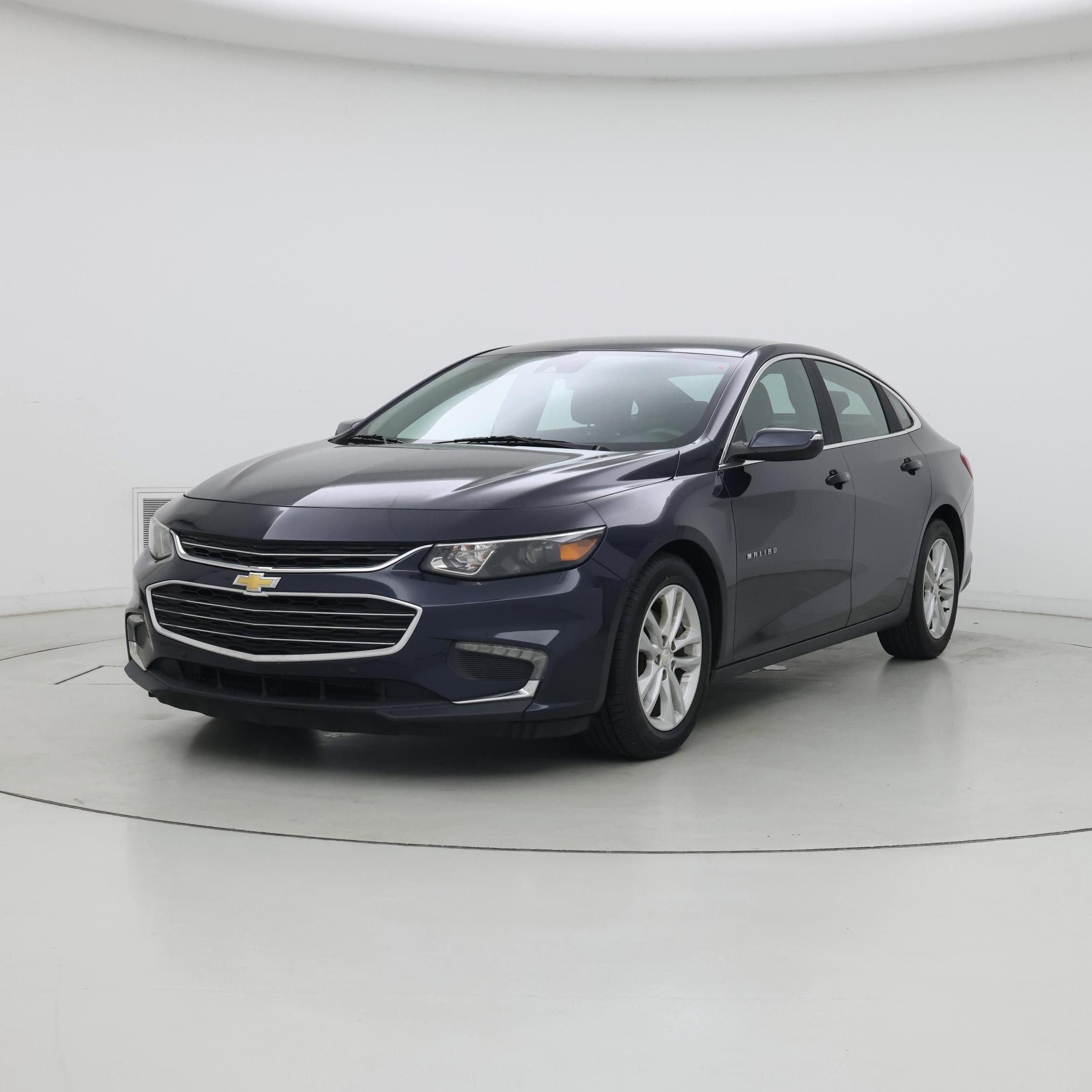 Thumbnail: 2017 Chevrolet Malibu - 4