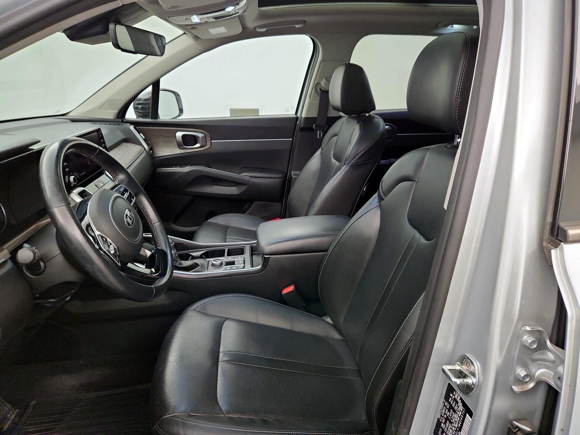 Thumbnail: 2021 Kia Sorento - 11