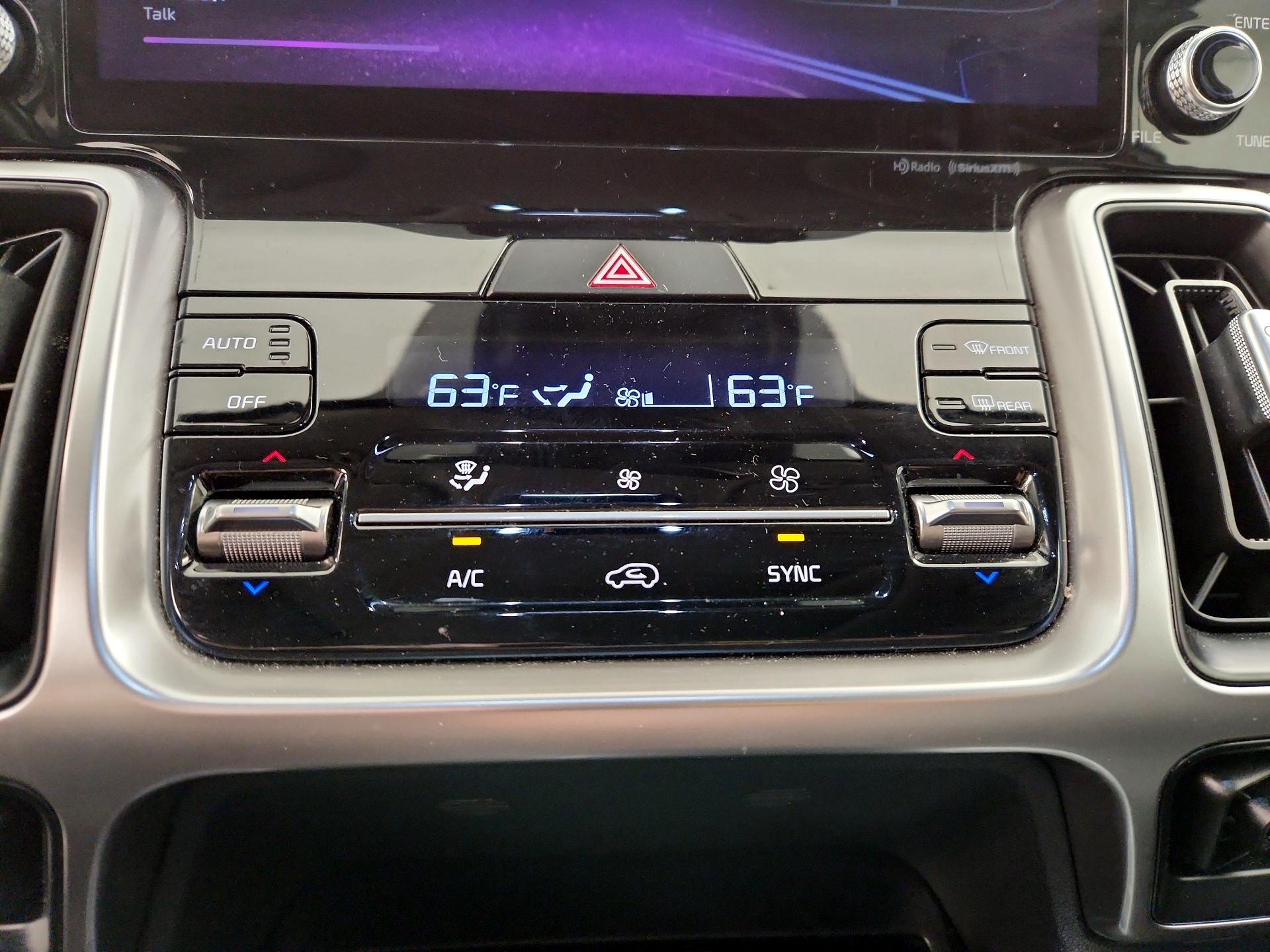 Thumbnail: 2021 Kia Sorento - 17