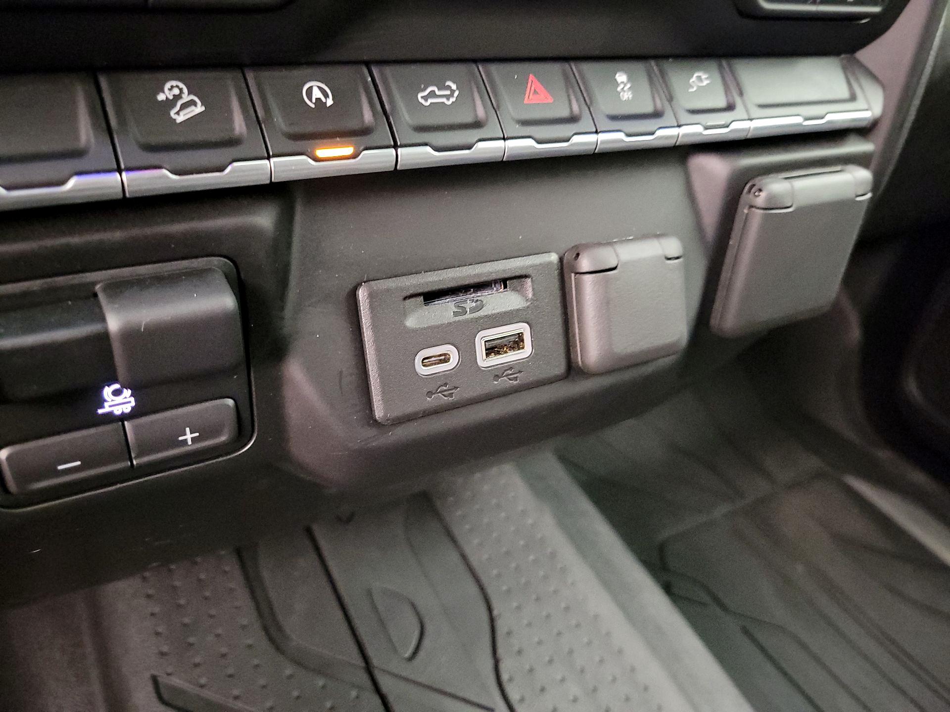 Thumbnail: 2019 Chevrolet Silverado 1500 - 18