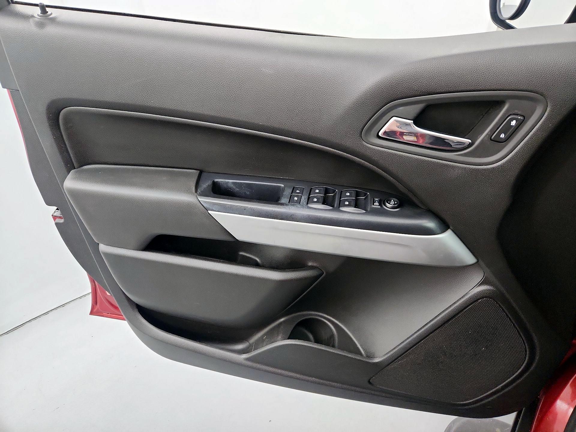 Thumbnail: 2016 Chevrolet Colorado - 12