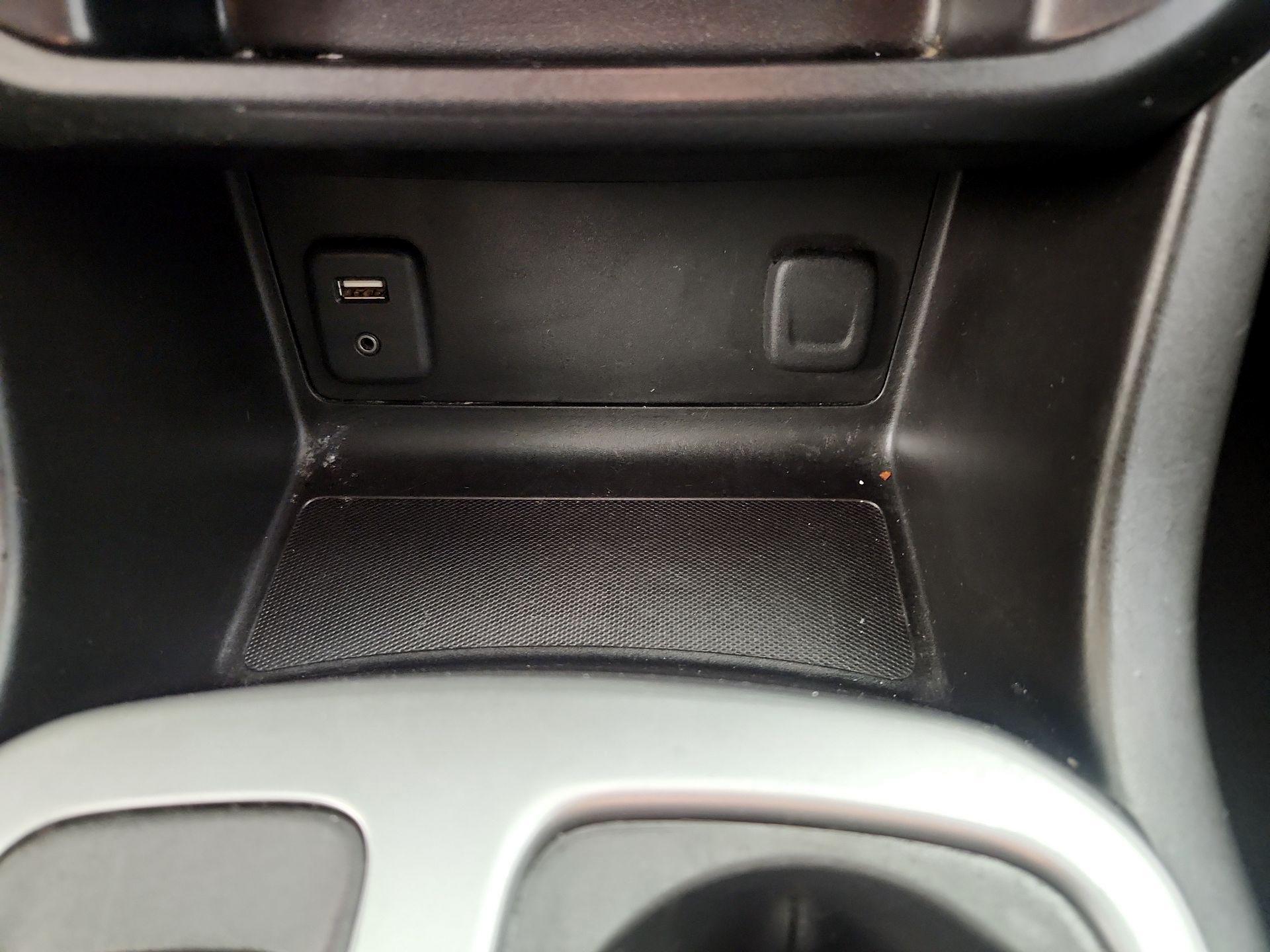 Thumbnail: 2016 Chevrolet Colorado - 18