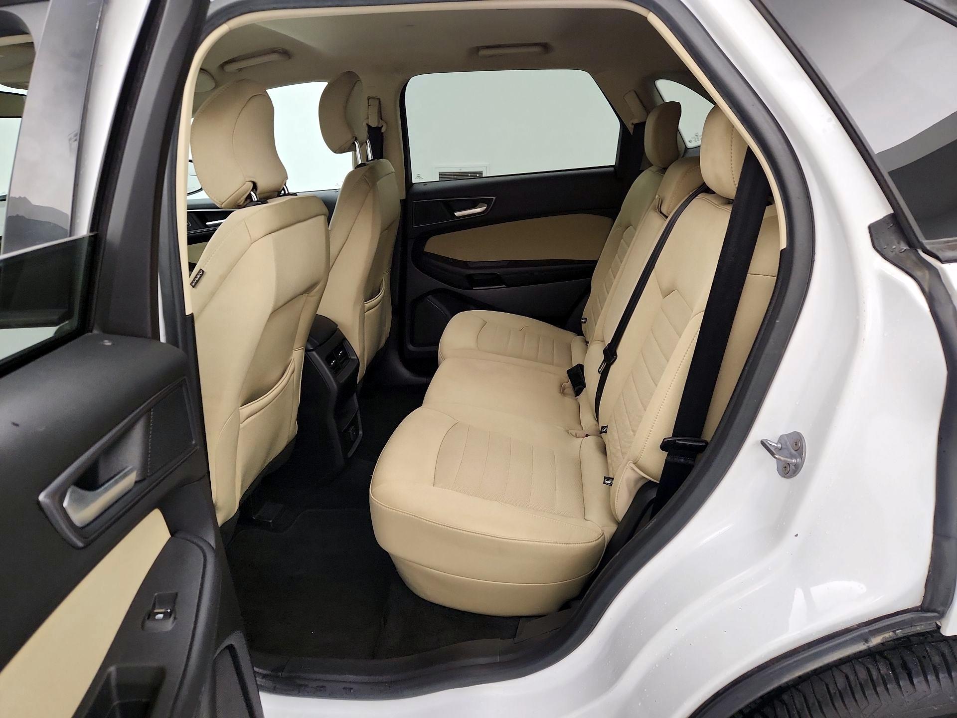 Thumbnail: 2018 Ford Edge - 19