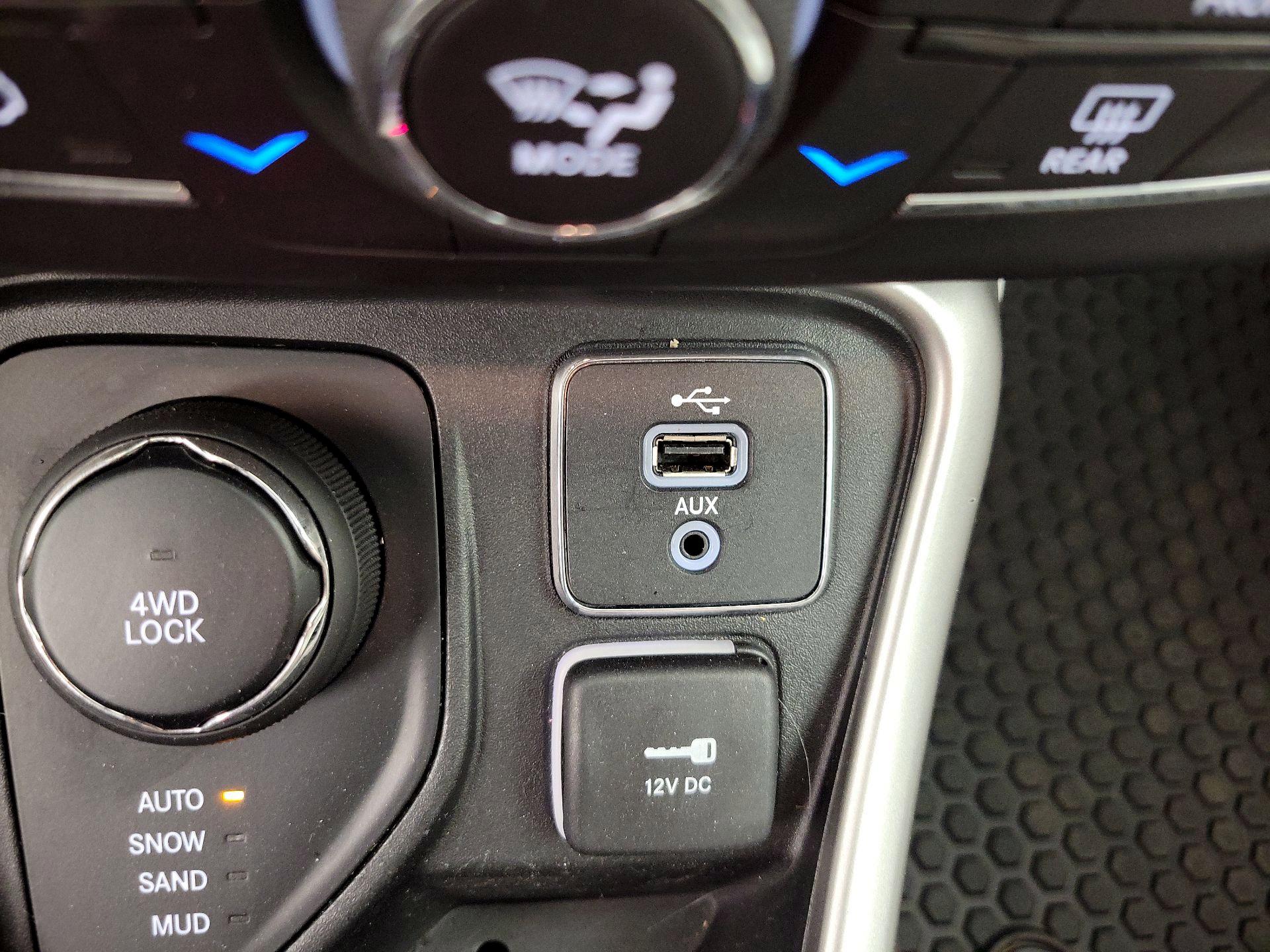 Thumbnail: 2018 Jeep Compass - 19