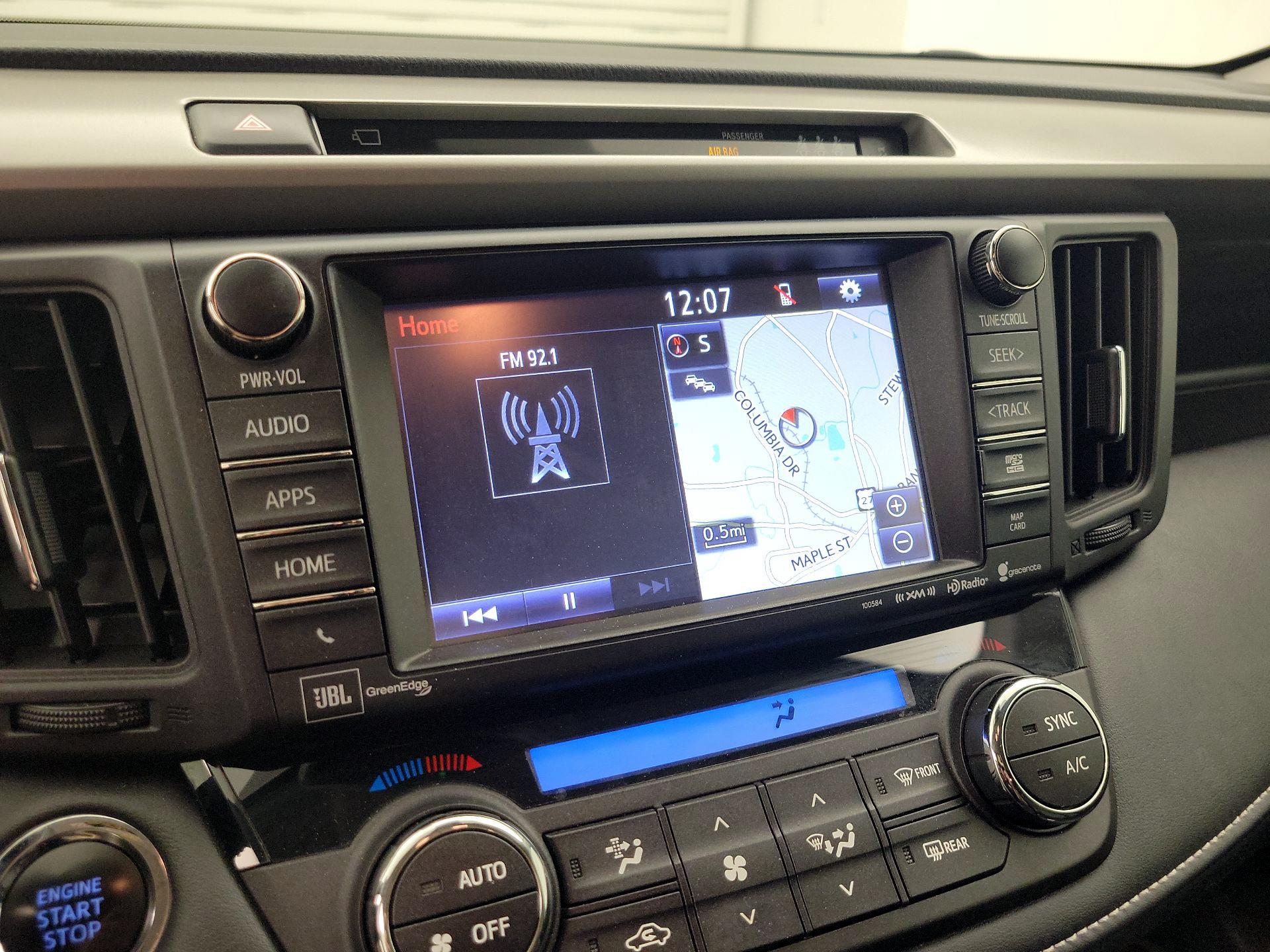 Thumbnail: 2018 Toyota RAV4 - 14