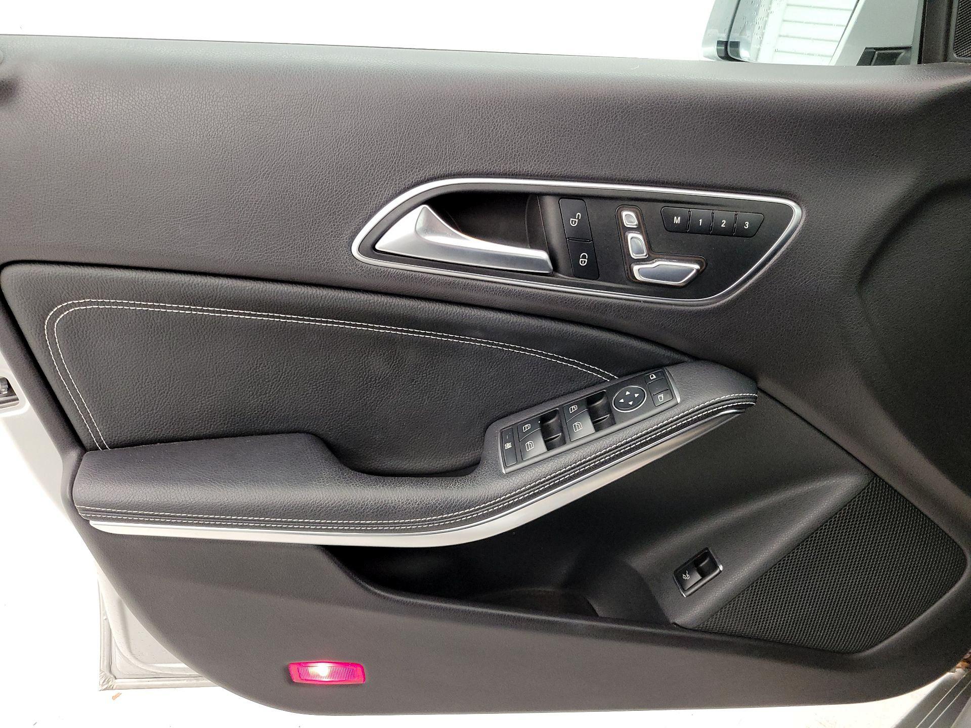 Thumbnail: 2018 Mercedes-Benz CLA - 12