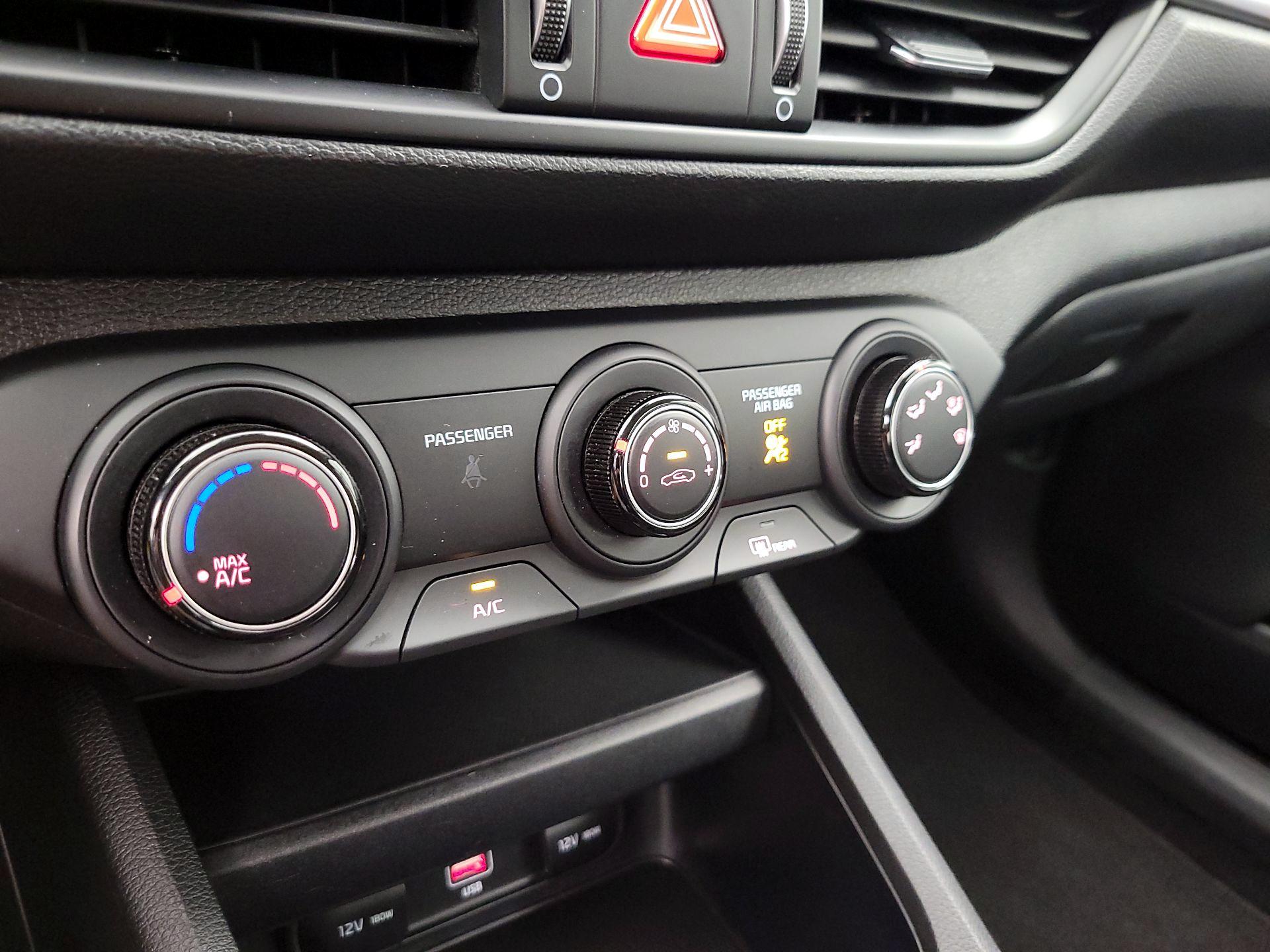 Thumbnail: 2023 Kia Forte - 16