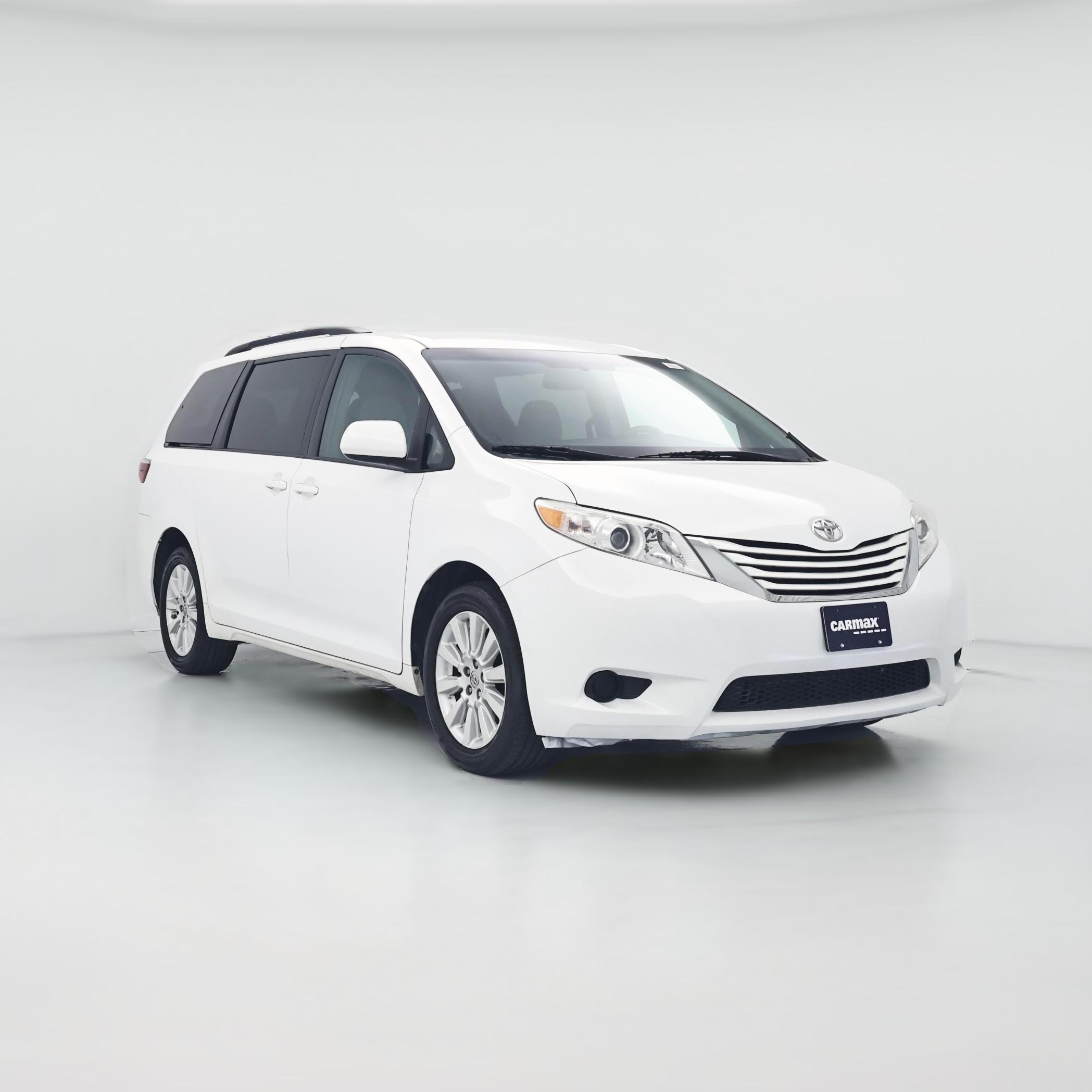 Thumbnail: 2015 Toyota Sienna - 1