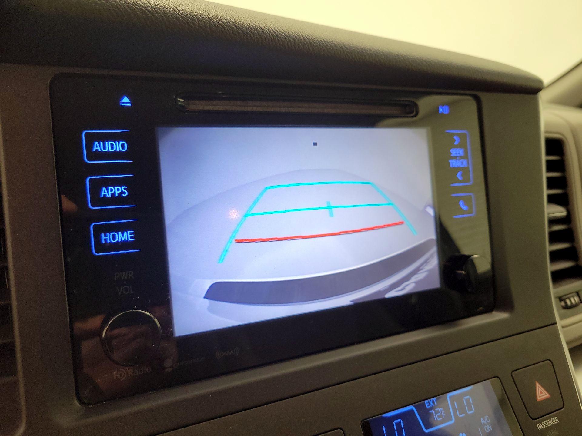 Thumbnail: 2015 Toyota Sienna - 14