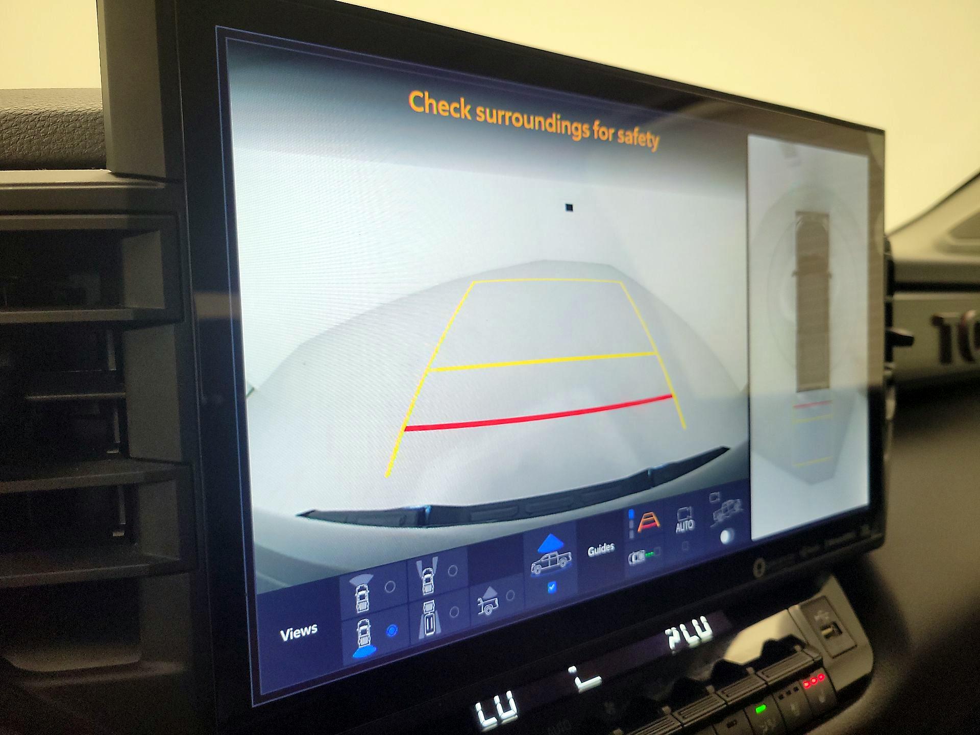 Thumbnail: 2023 Toyota Tundra - 14