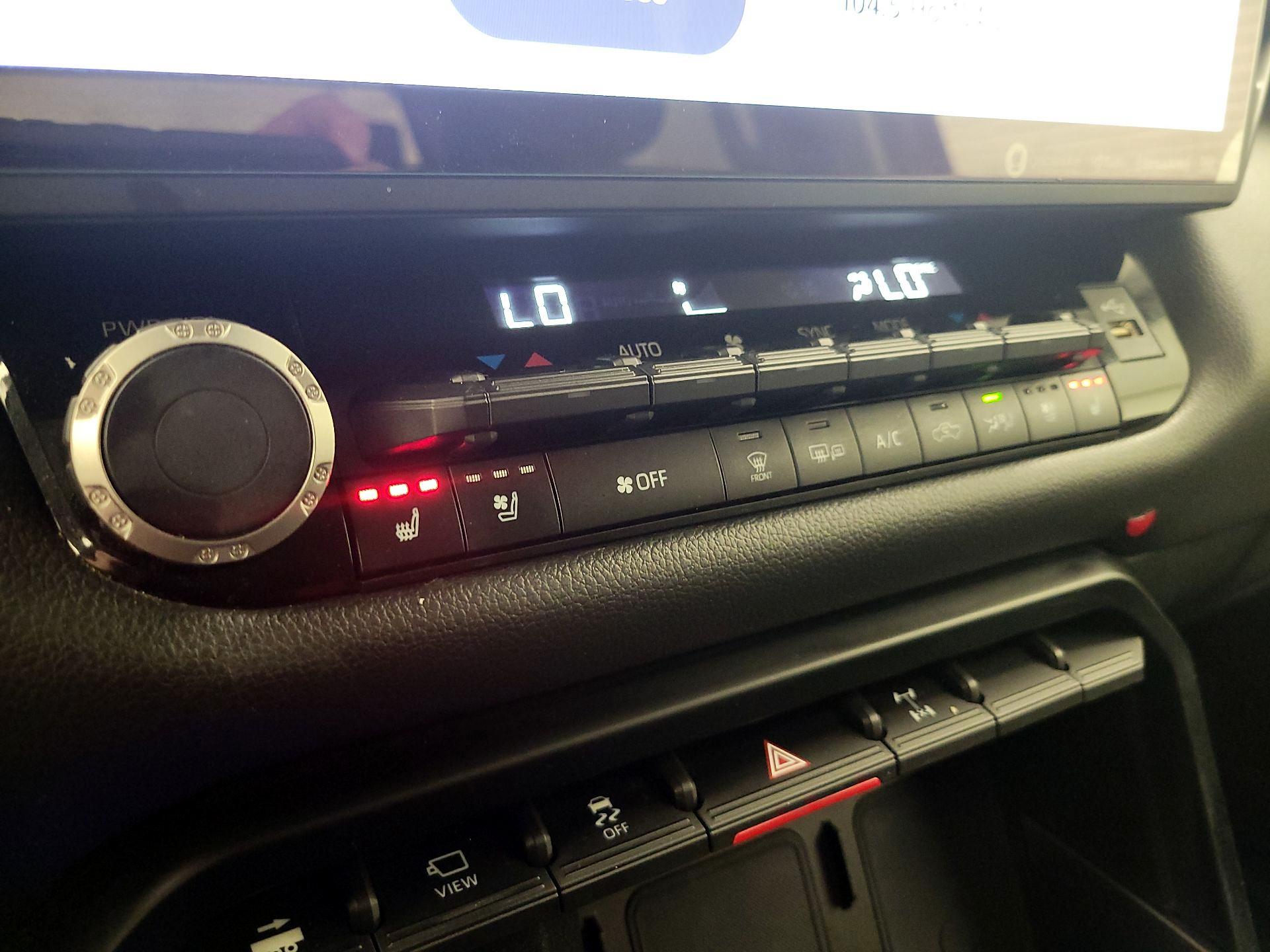 Thumbnail: 2023 Toyota Tundra - 16