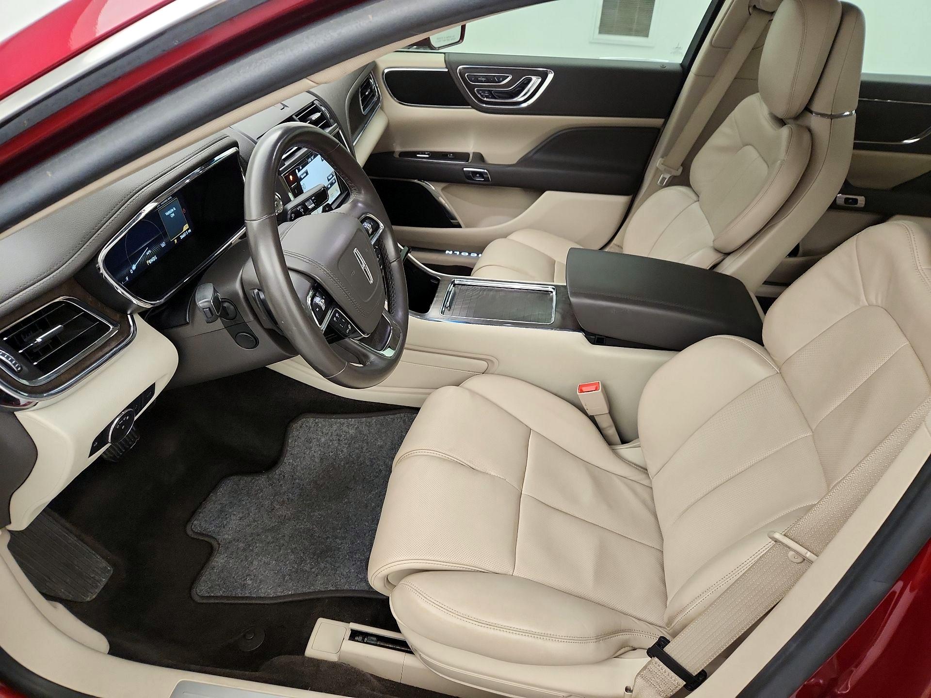 Thumbnail: 2017 Lincoln Continental - 11