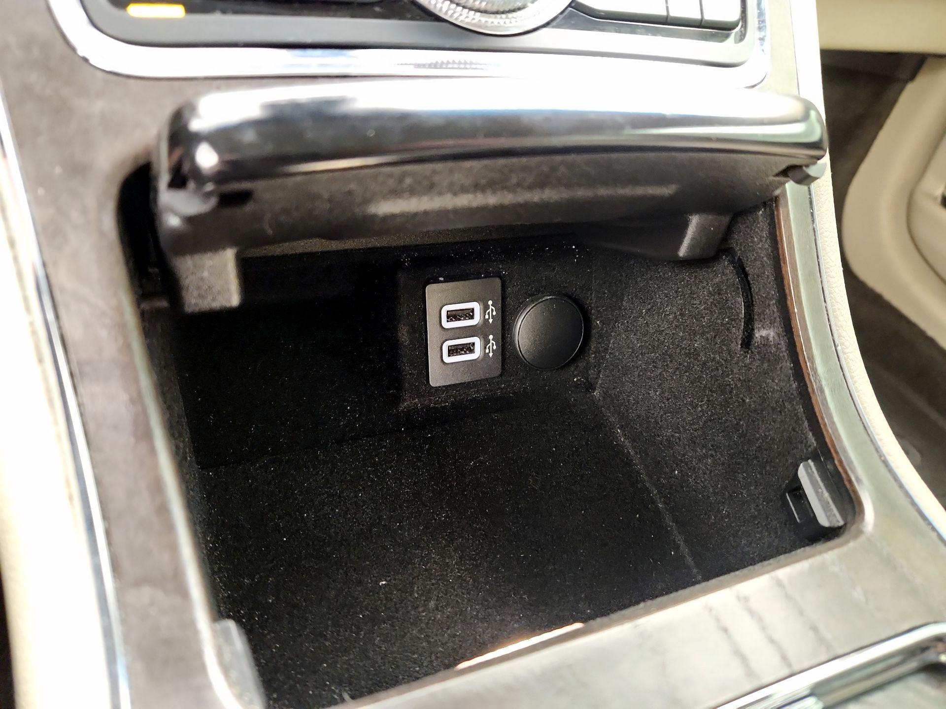 Thumbnail: 2017 Lincoln Continental - 18