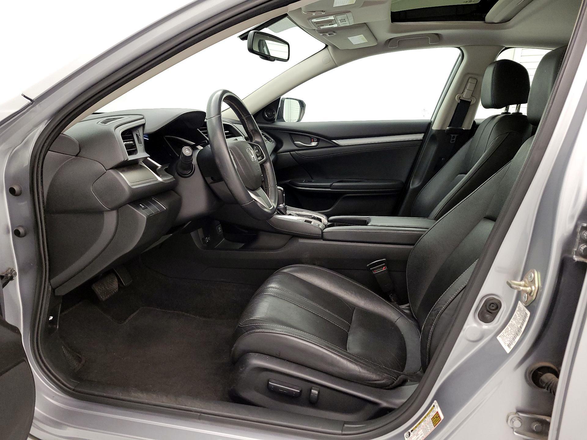 Thumbnail: 2016 Honda Civic - 11