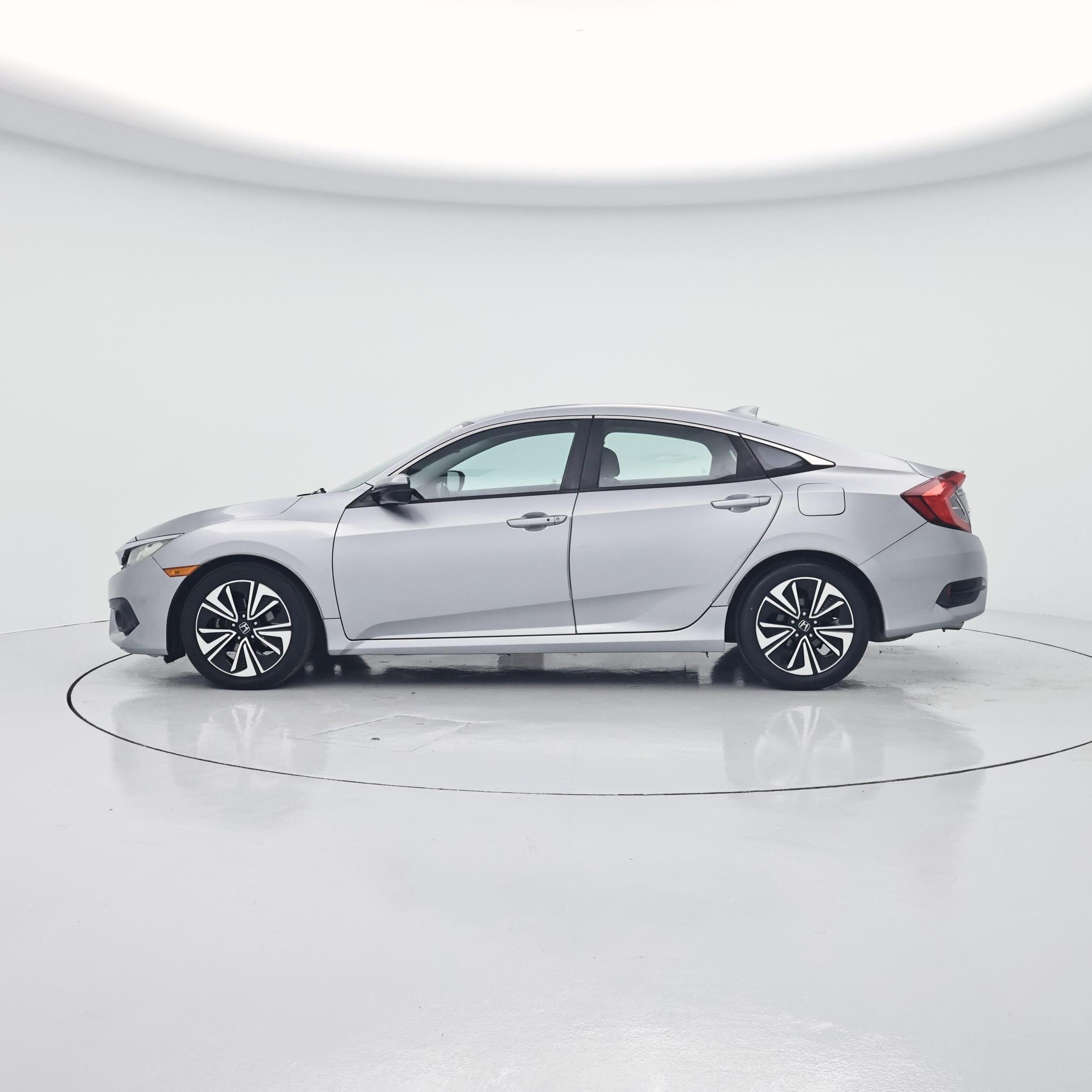 Thumbnail: 2016 Honda Civic - 3