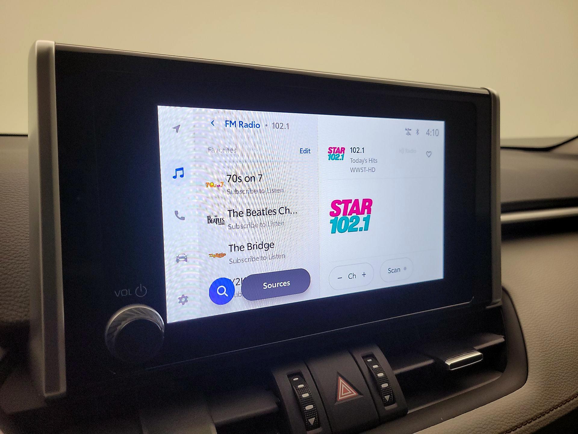 Thumbnail: 2024 Toyota RAV4 - 15