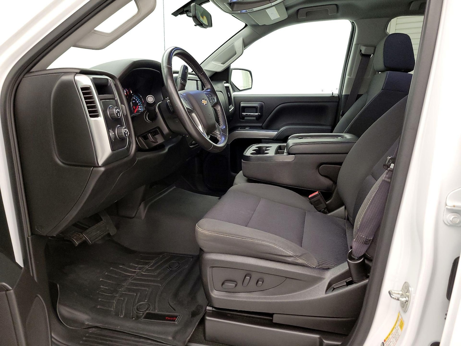 2017 Chevrolet Silverado 1500 LT - Photo 12