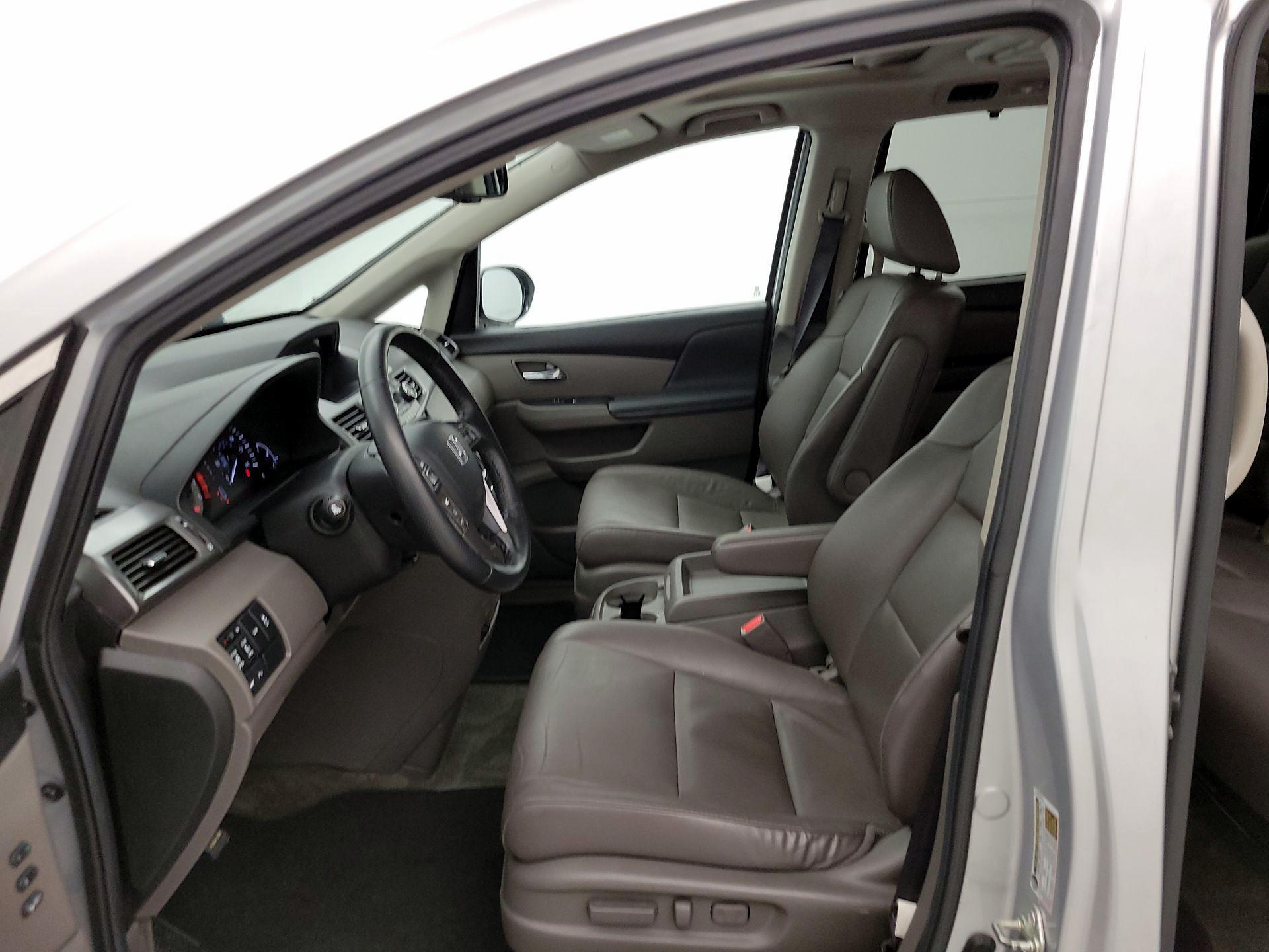 Thumbnail: 2014 Honda Odyssey - 11